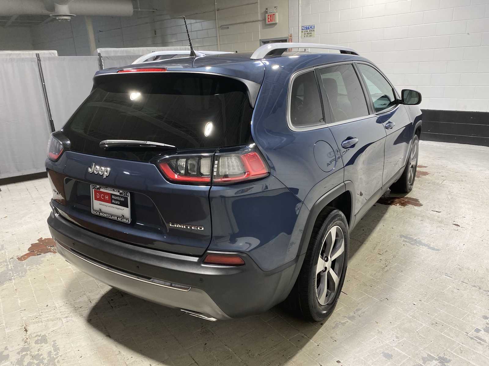 Thumbnail: 2020 Jeep Cherokee - 26