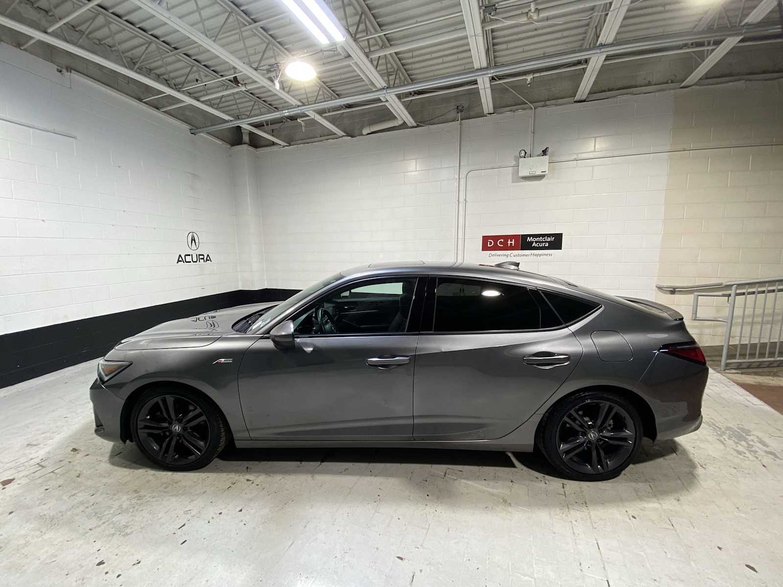 Thumbnail: 2023 Acura Integra - 3