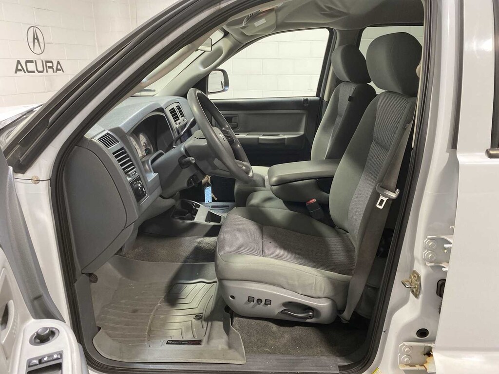 Used 2007 Dodge Dakota SLT Truck