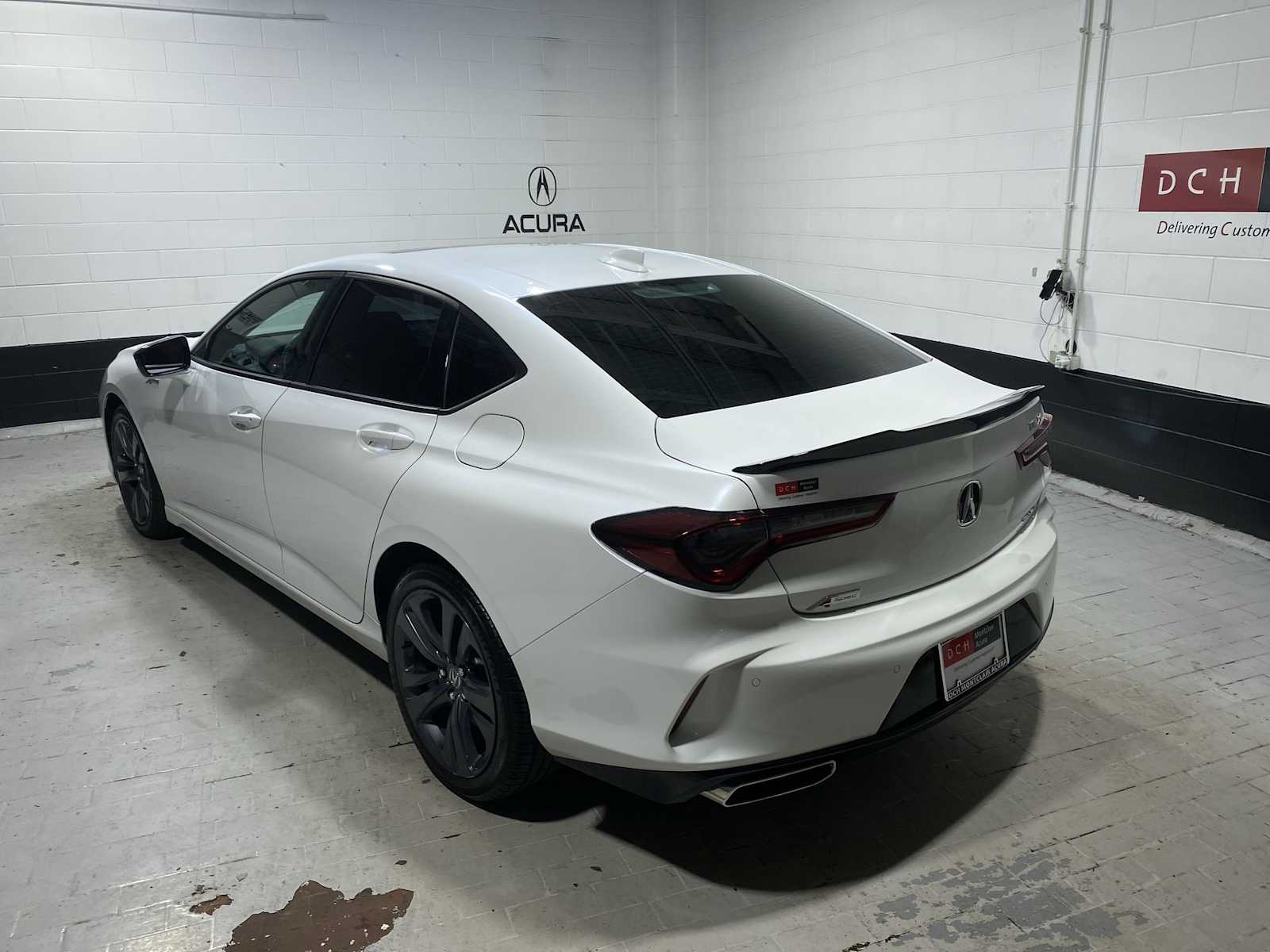 Thumbnail: 2023 Acura TLX - 4