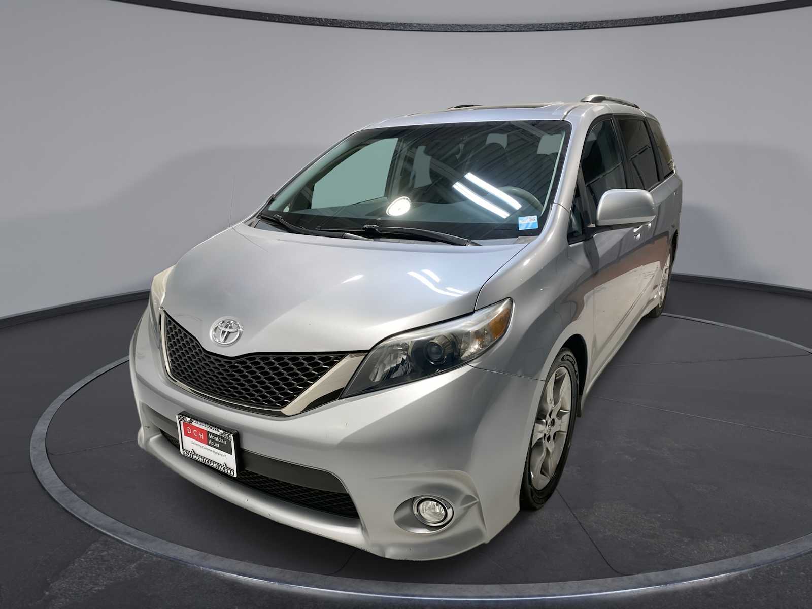 2011 Toyota Sienna SE -
                  Verona, NJ