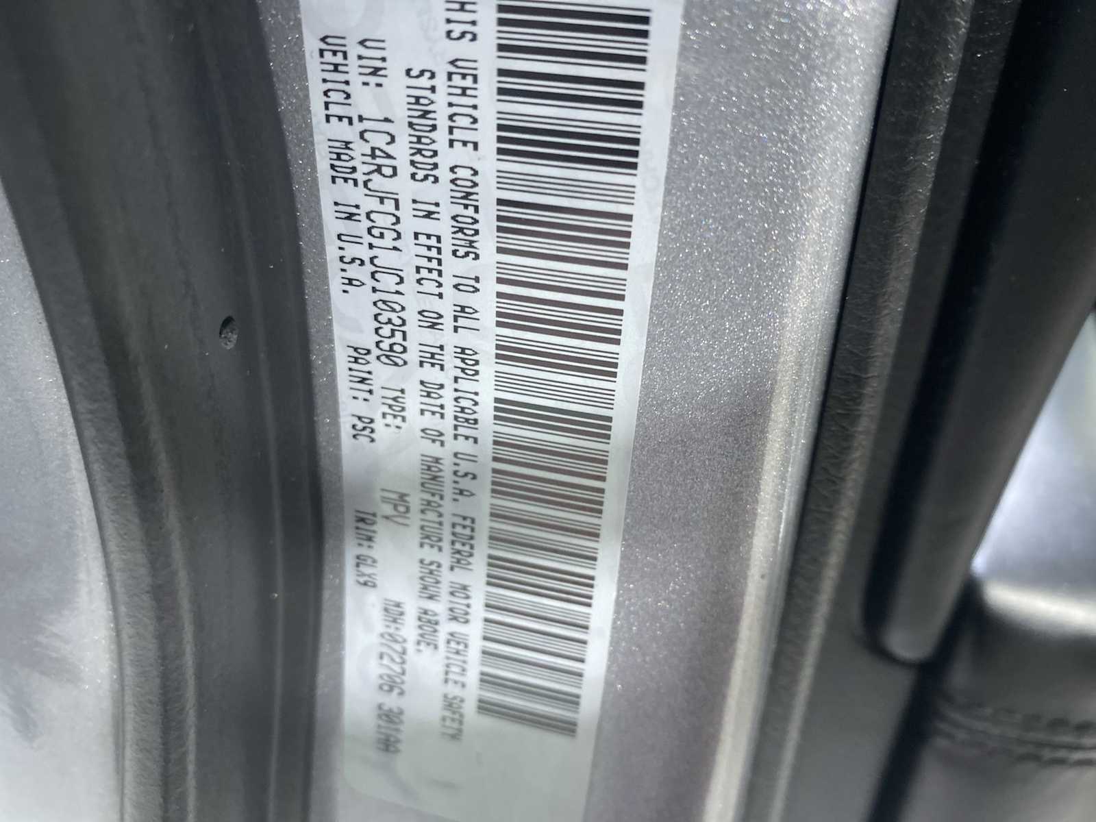 Thumbnail: 2018 Jeep Grand Cherokee - 21