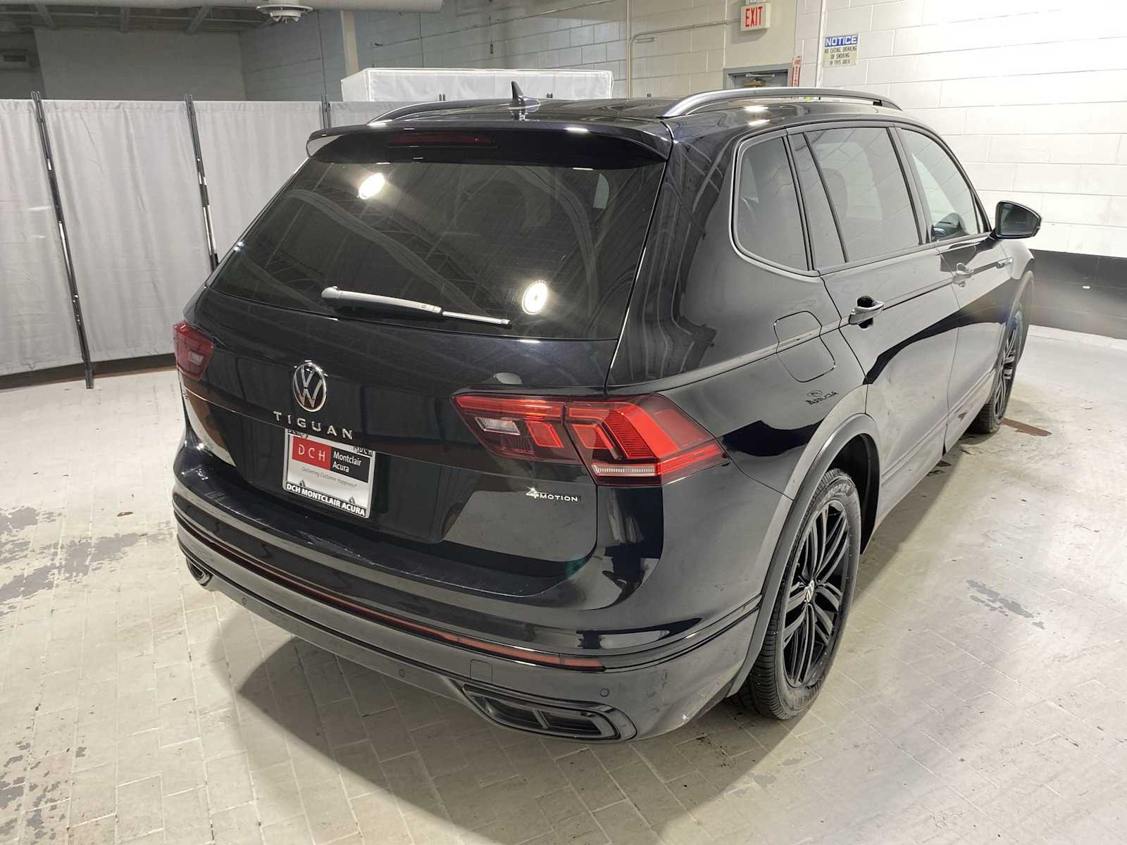 Thumbnail: 2022 Volkswagen Tiguan - 26