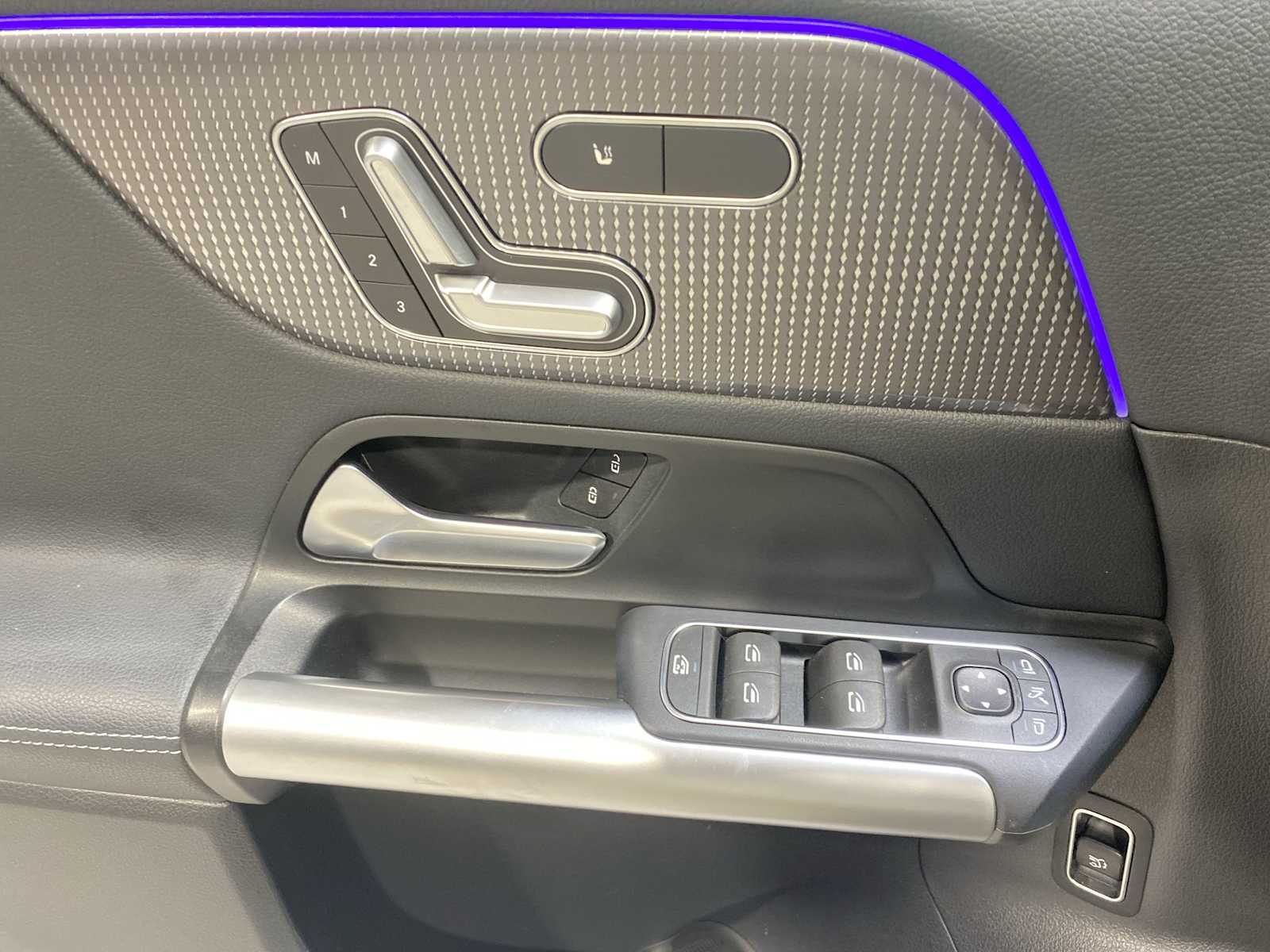 Thumbnail: 2023 Mercedes-Benz GLA - 23