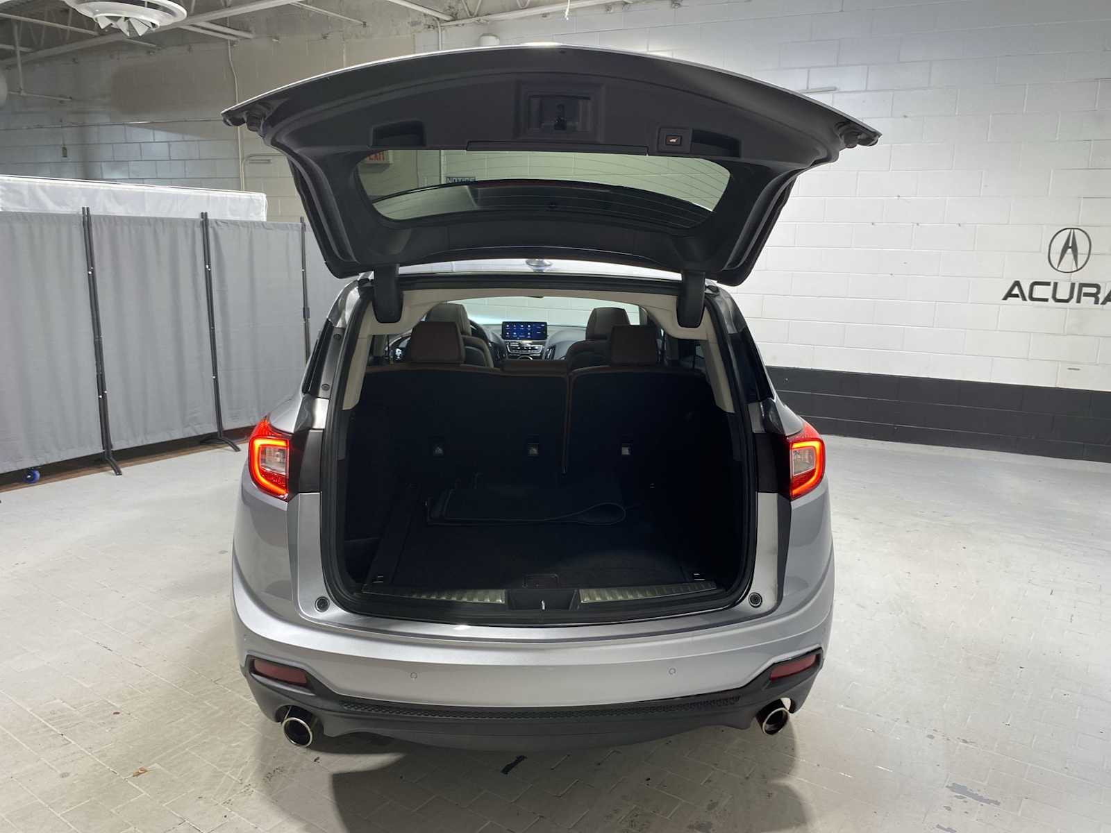 Thumbnail: 2019 Acura RDX - 19