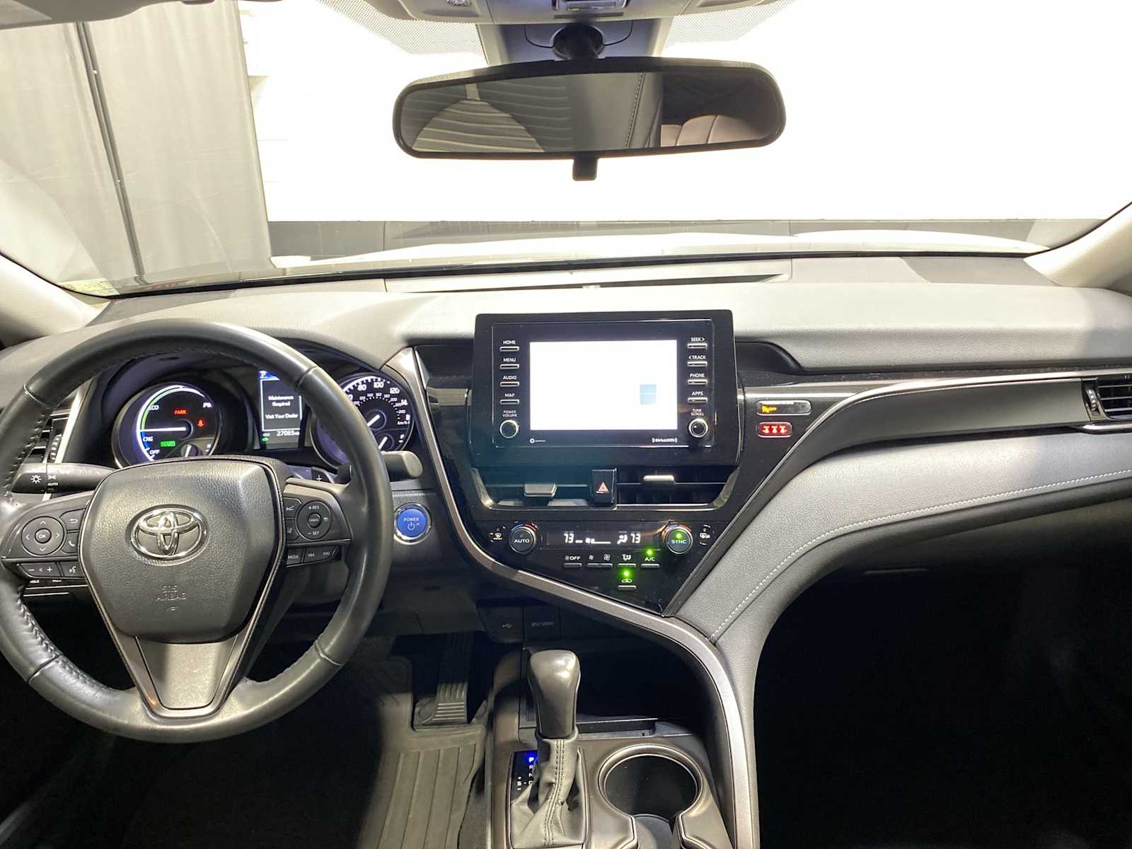 2024 Toyota Camry SE 10