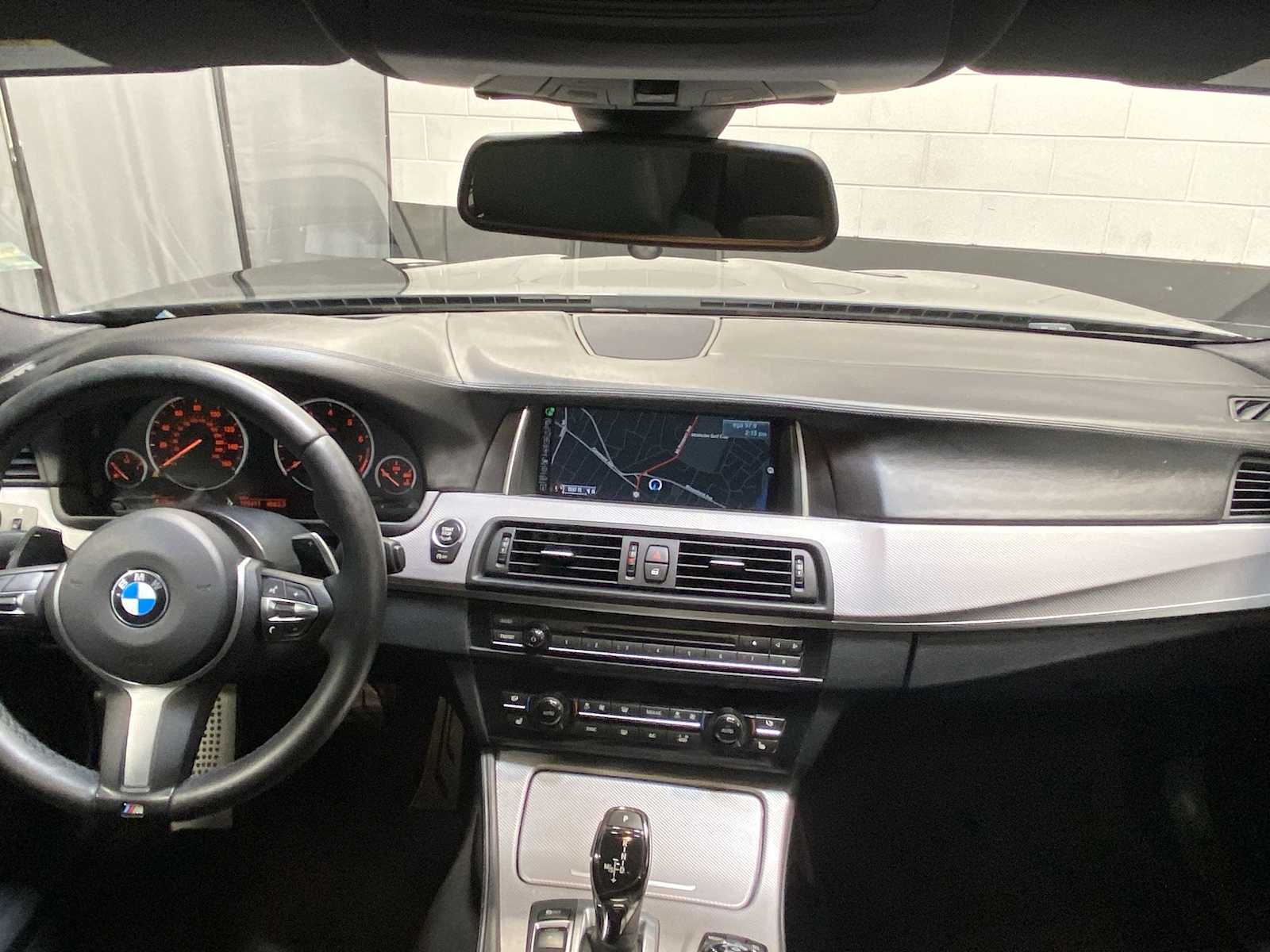 Thumbnail: 2016 BMW 5 Series - 10