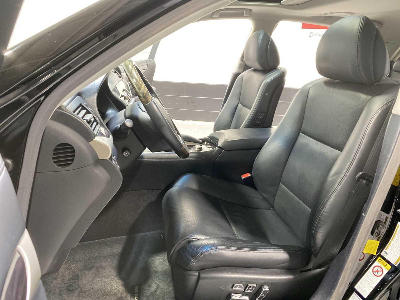 Thumbnail: 2014 Lexus LS - 11