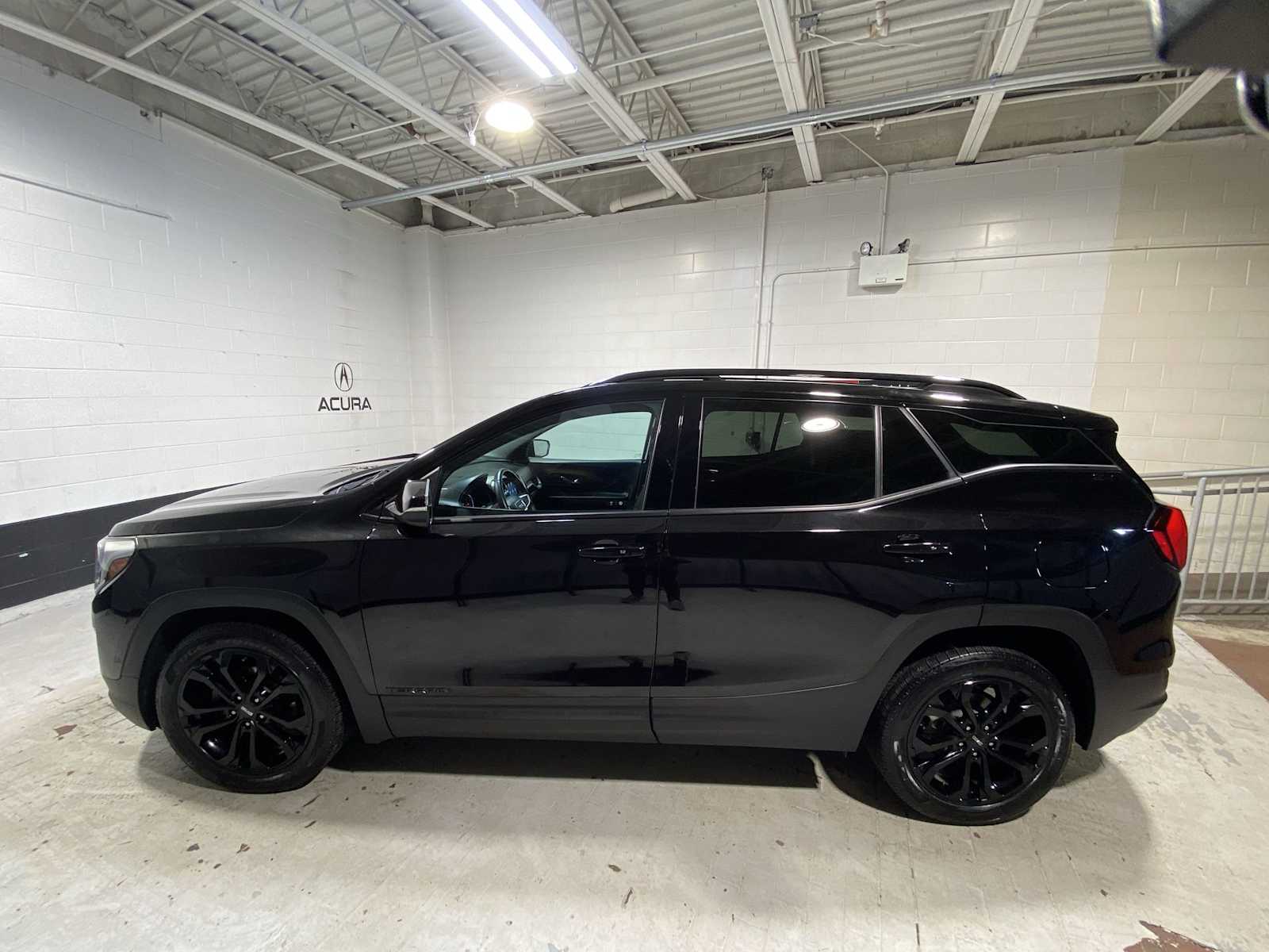 Thumbnail: 2020 GMC Terrain - 3