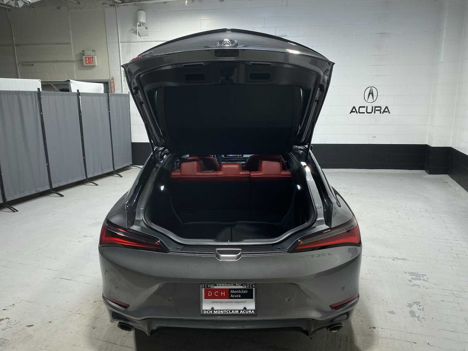 Thumbnail: 2023 Acura Integra - 19