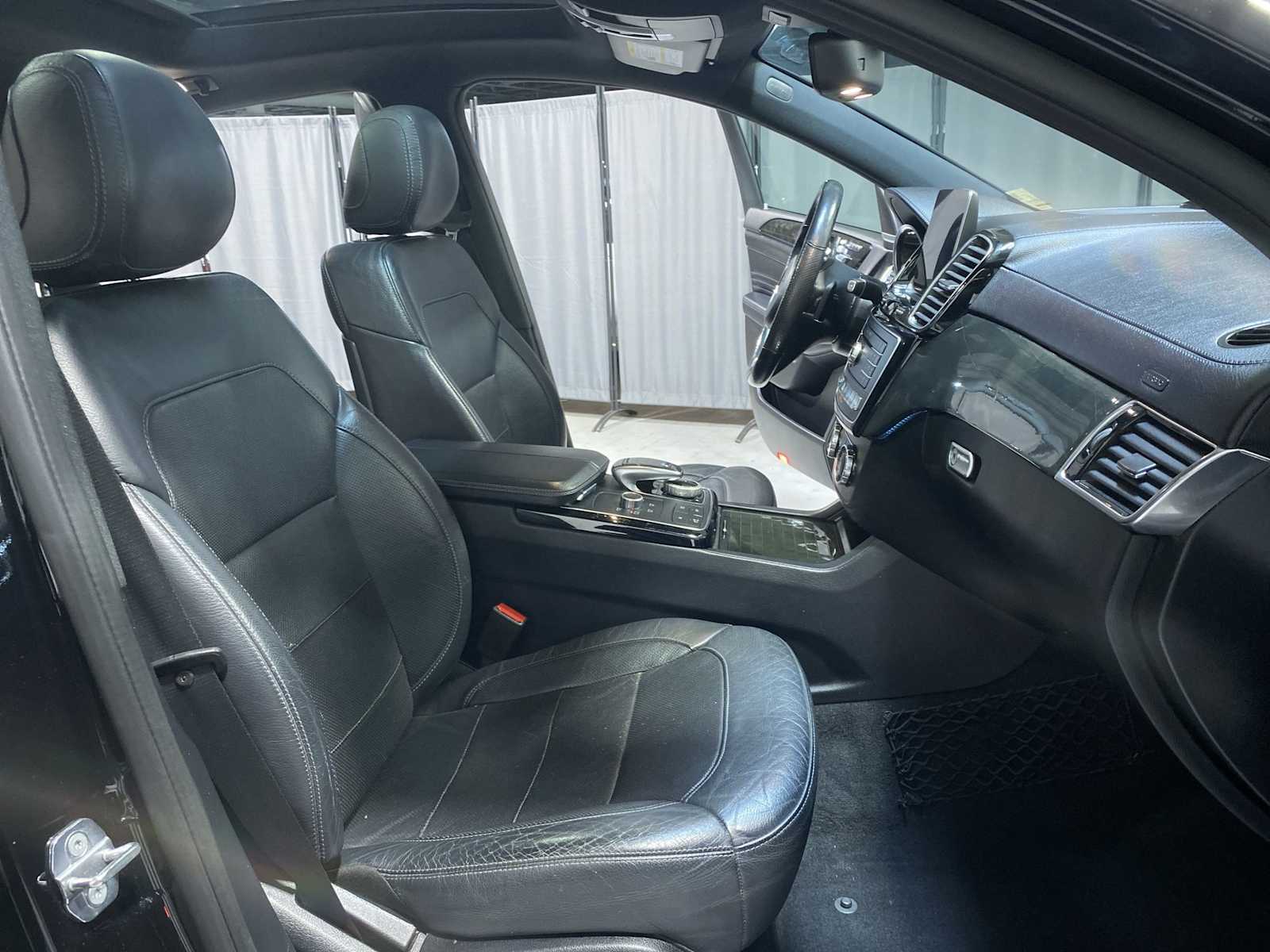 Thumbnail: 2019 Mercedes-Benz GLE - 14