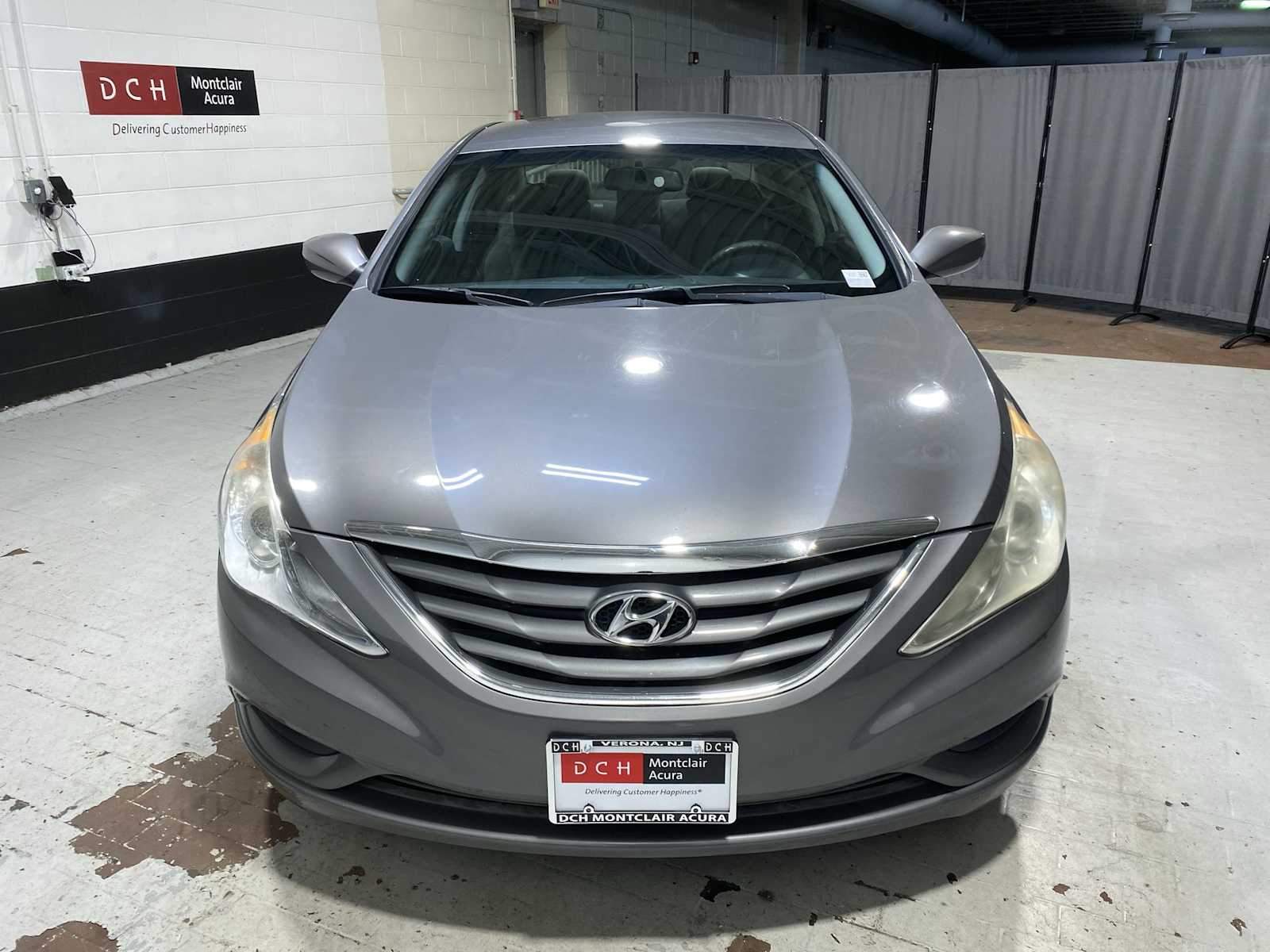 Thumbnail: 2012 Hyundai Sonata - 6