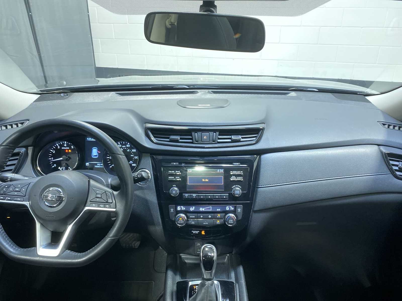 Thumbnail: 2017 Nissan Rogue - 10