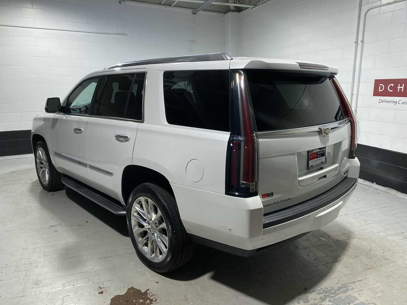Thumbnail: 2020 Cadillac Escalade - 4