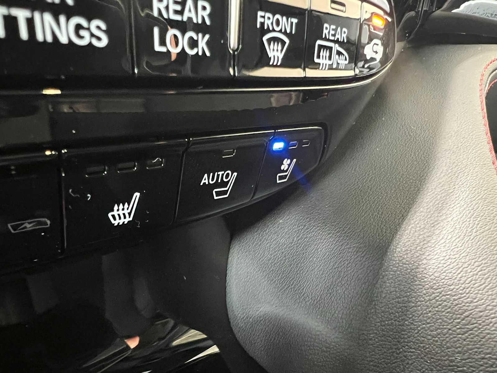 Thumbnail: 2026 Acura MDX - 20