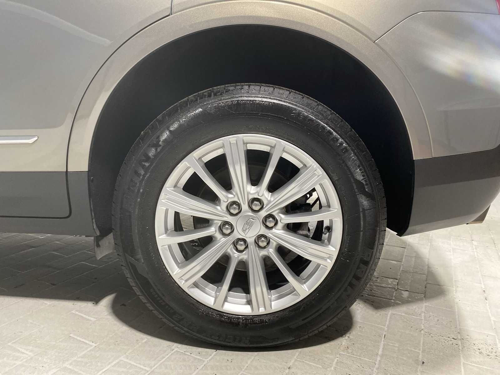 Thumbnail: 2018 Cadillac XT5 - 8