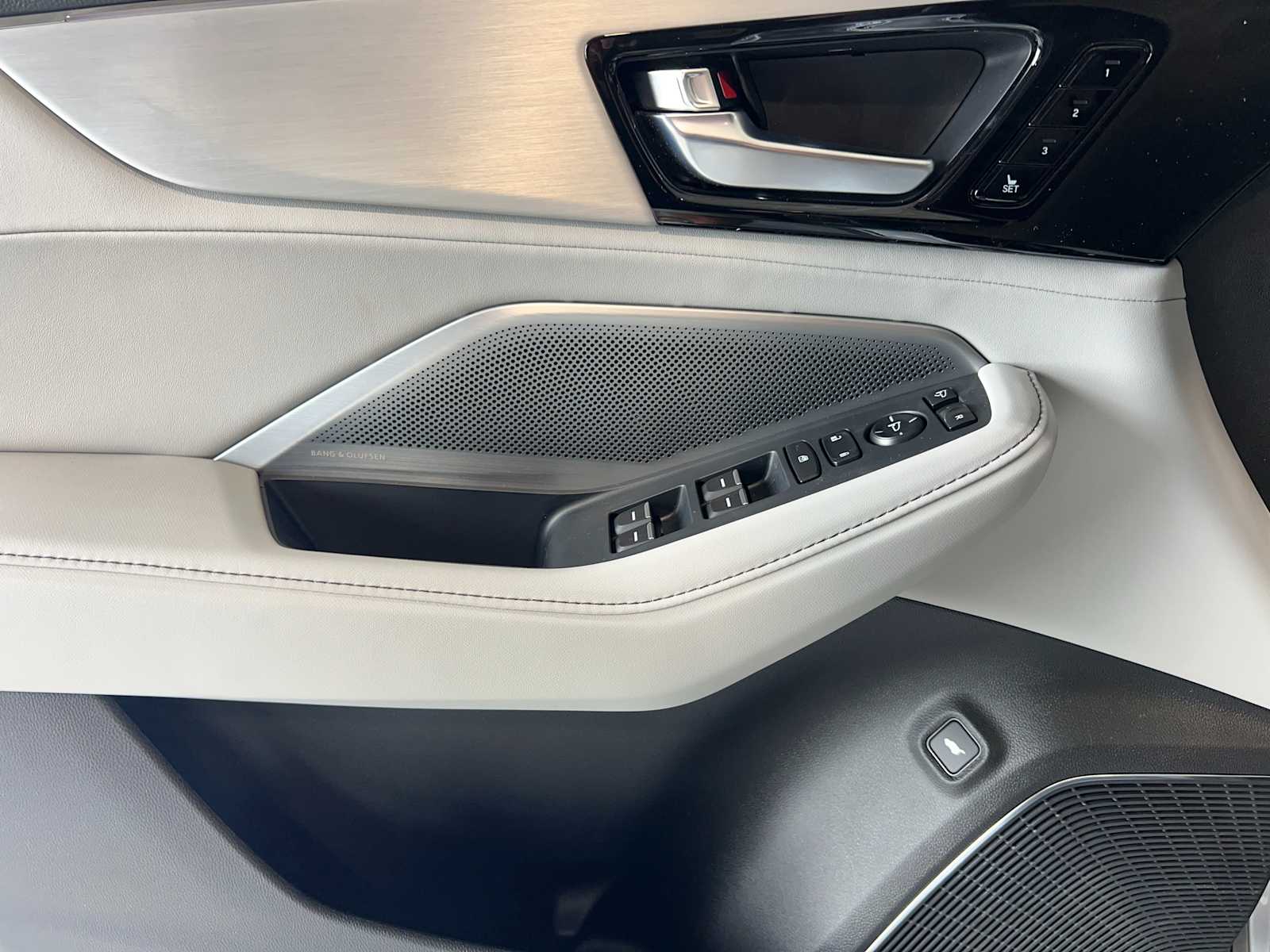 Thumbnail: 2026 Acura MDX - 24