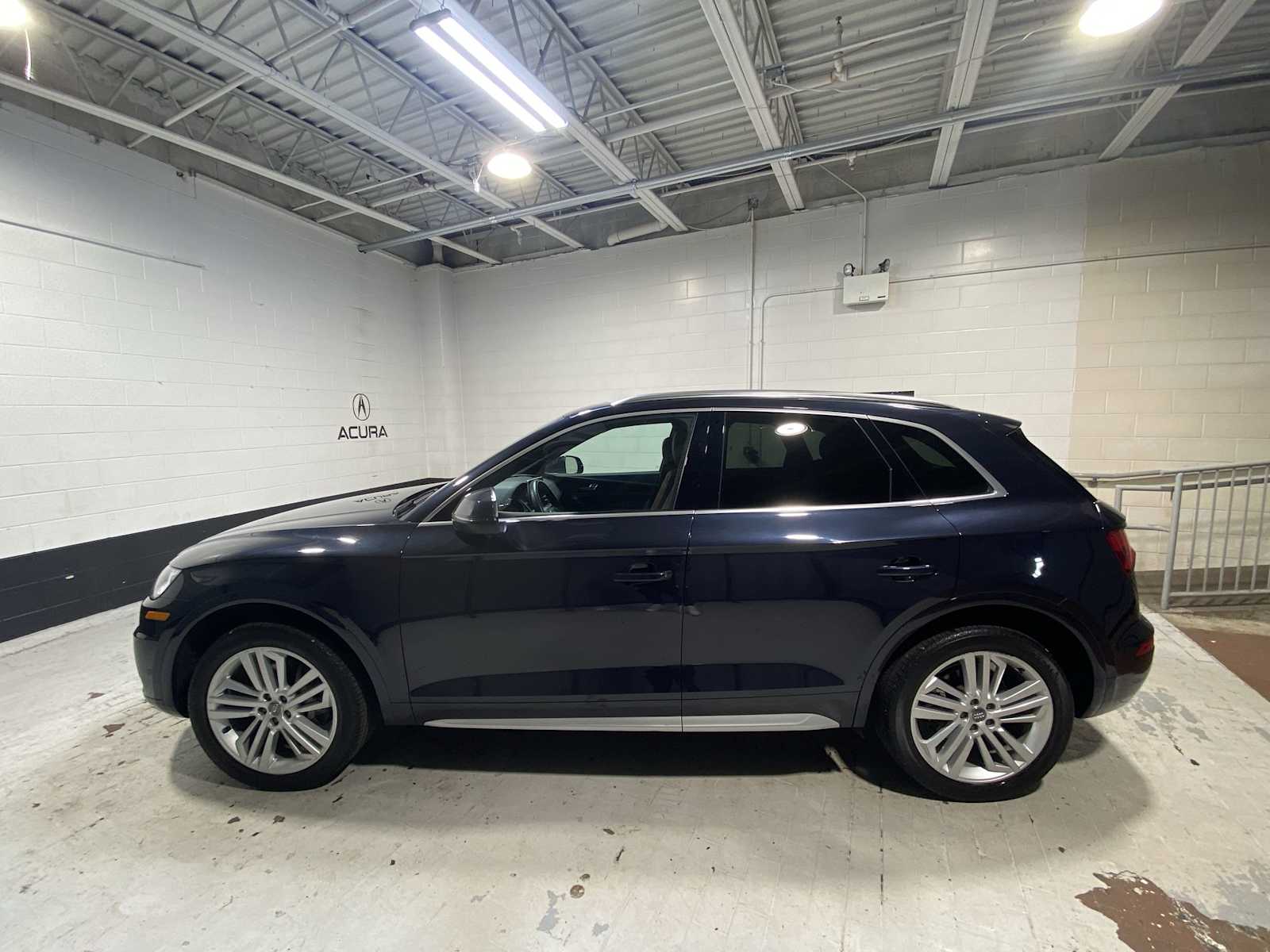 Thumbnail: 2019 Audi Q5 - 3