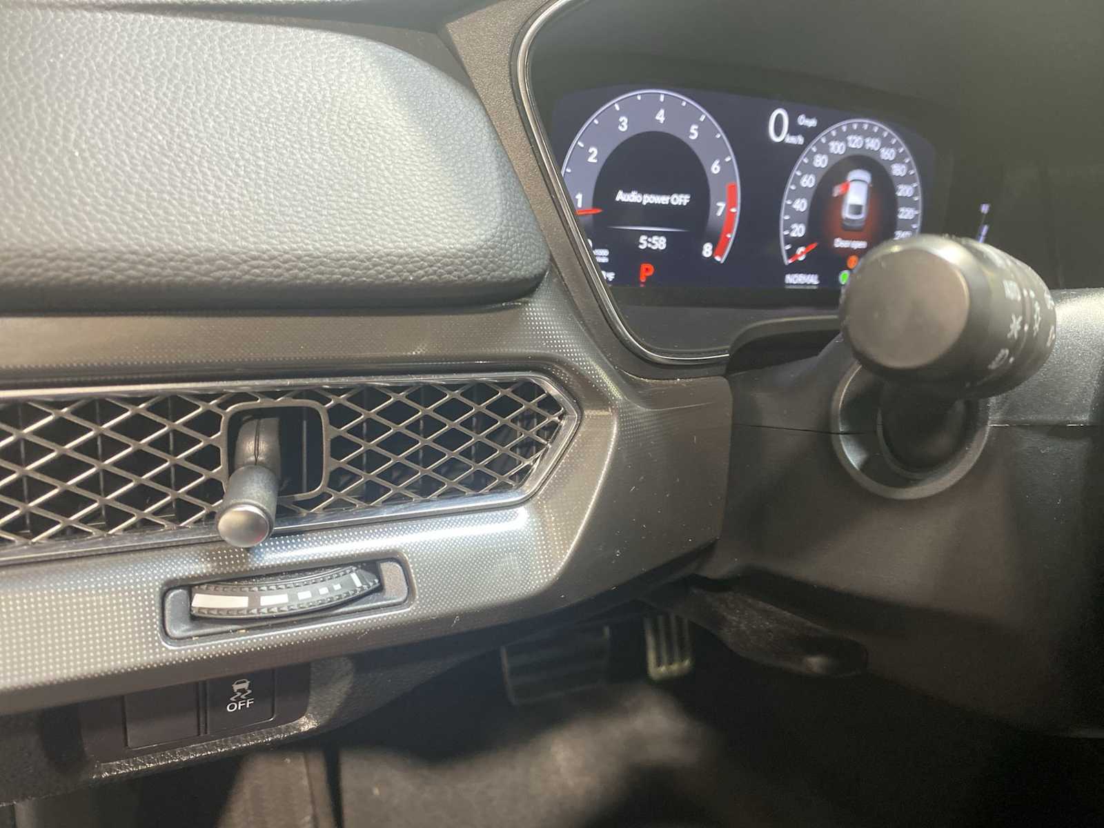 Thumbnail: 2023 Acura Integra - 24