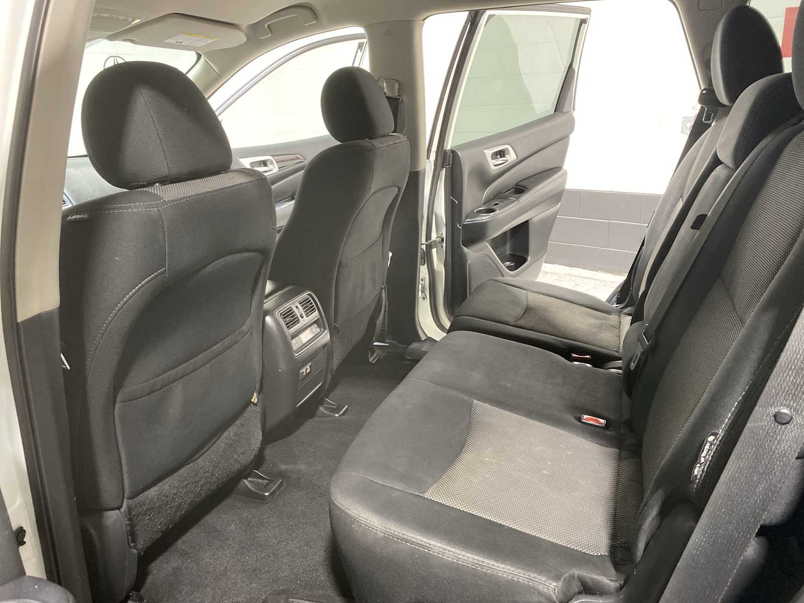 Thumbnail: 2019 Nissan Pathfinder - 12