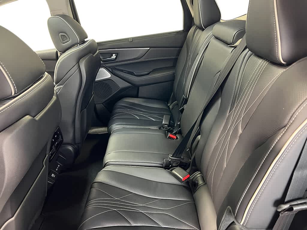 Thumbnail: 2025 Acura MDX - 33