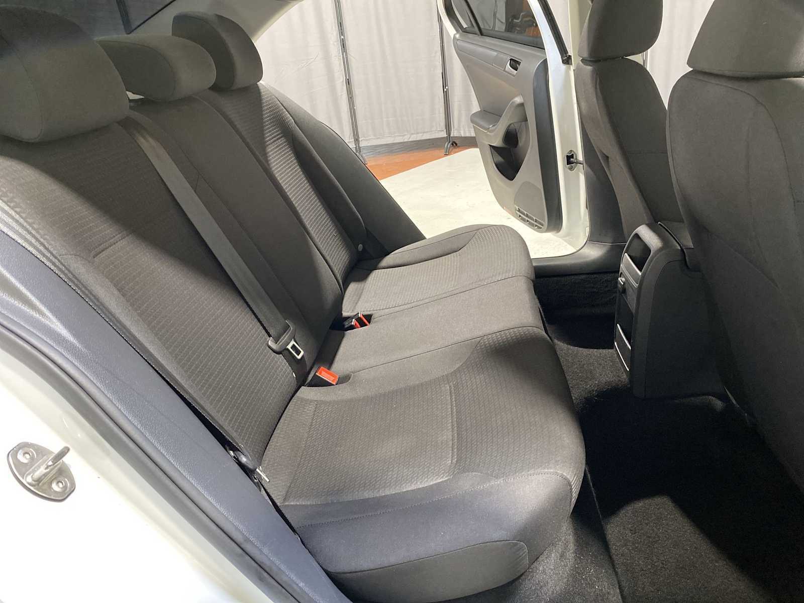 2015 Volkswagen Jetta S 12