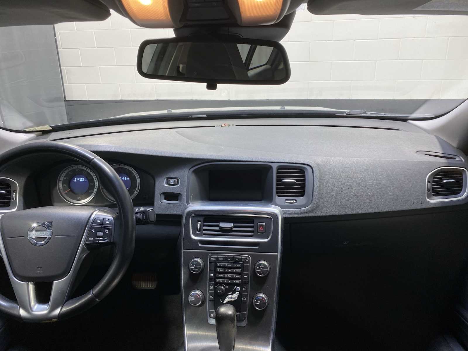 Thumbnail: 2012 Volvo S60 - 10