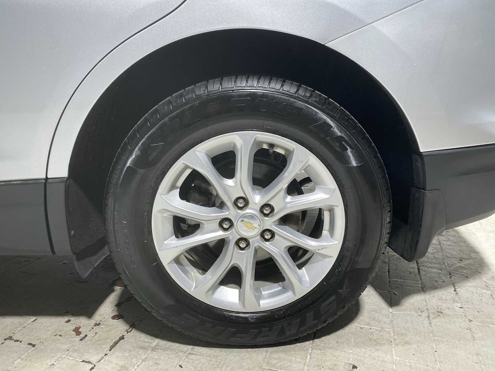 Thumbnail: 2019 Chevrolet Equinox - 8