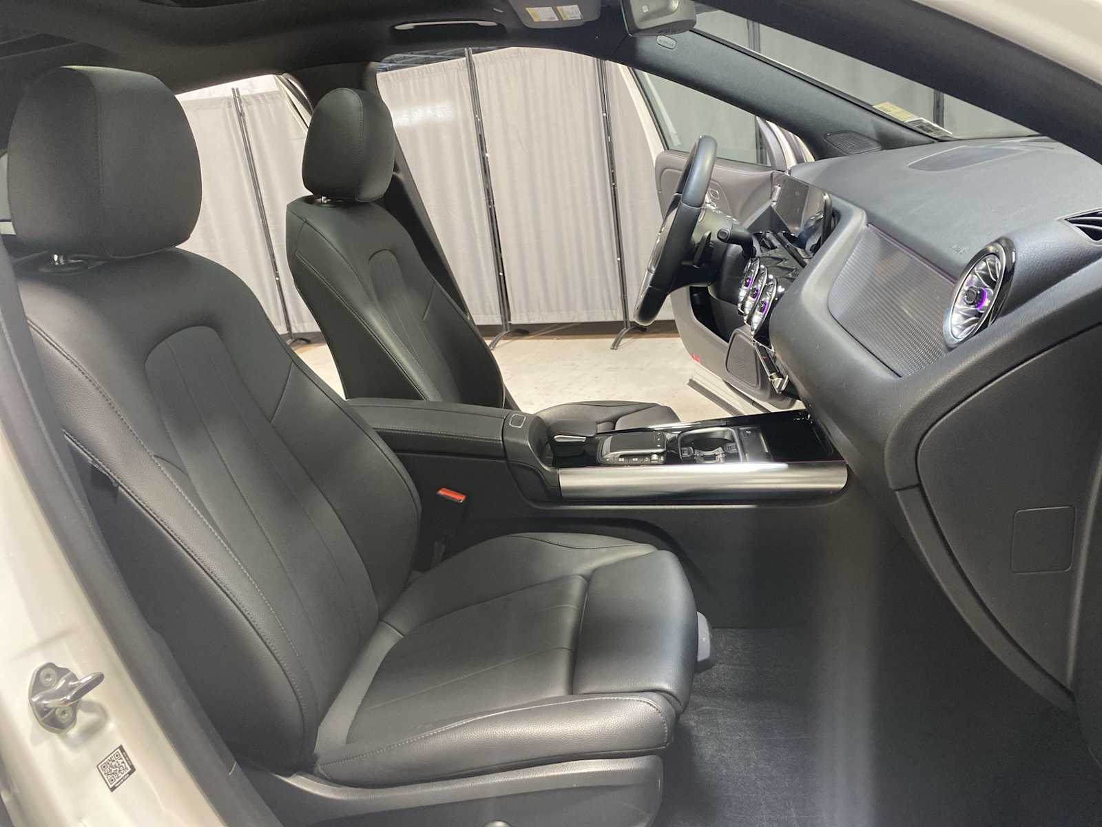 Thumbnail: 2023 Mercedes-Benz GLA - 14