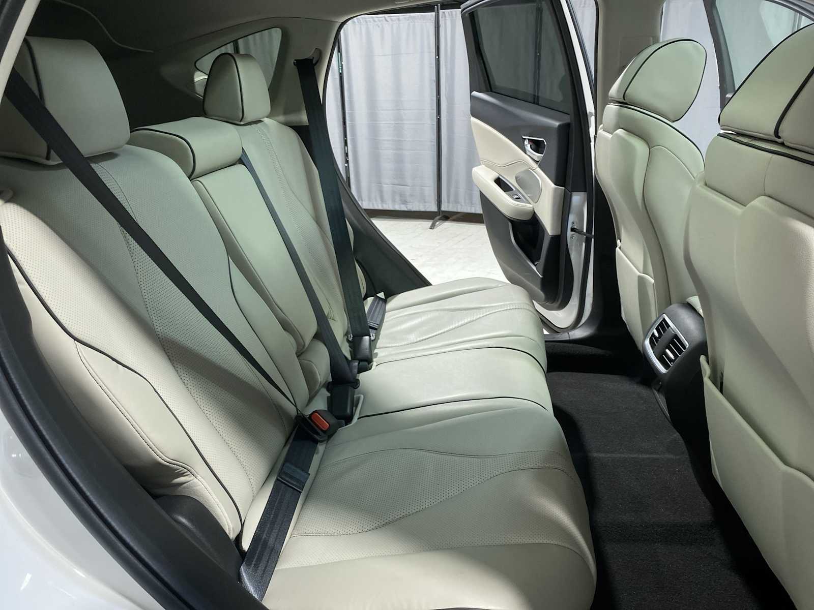 Thumbnail: 2025 Acura RDX - 13