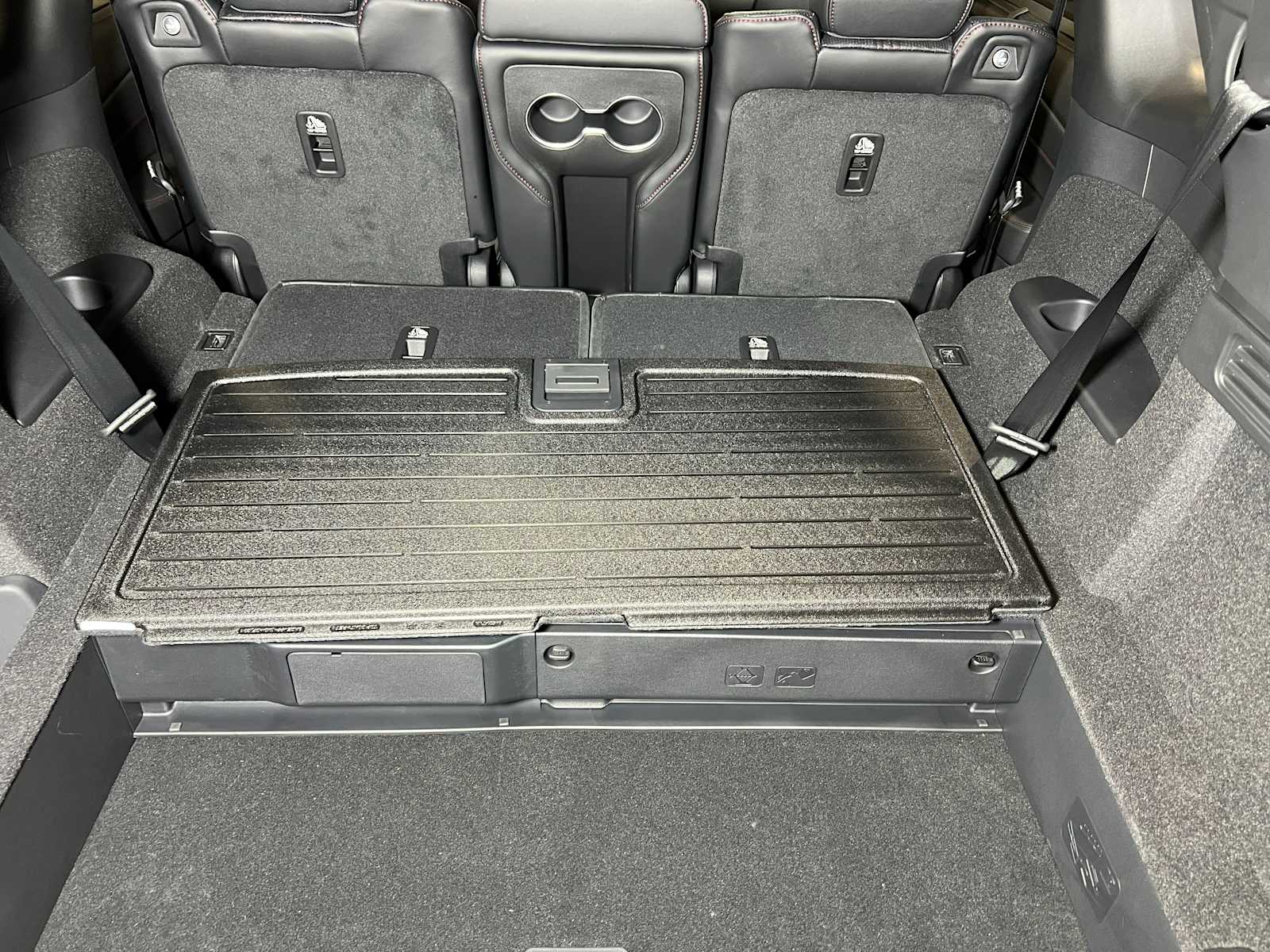 Thumbnail: 2026 Acura MDX - 33