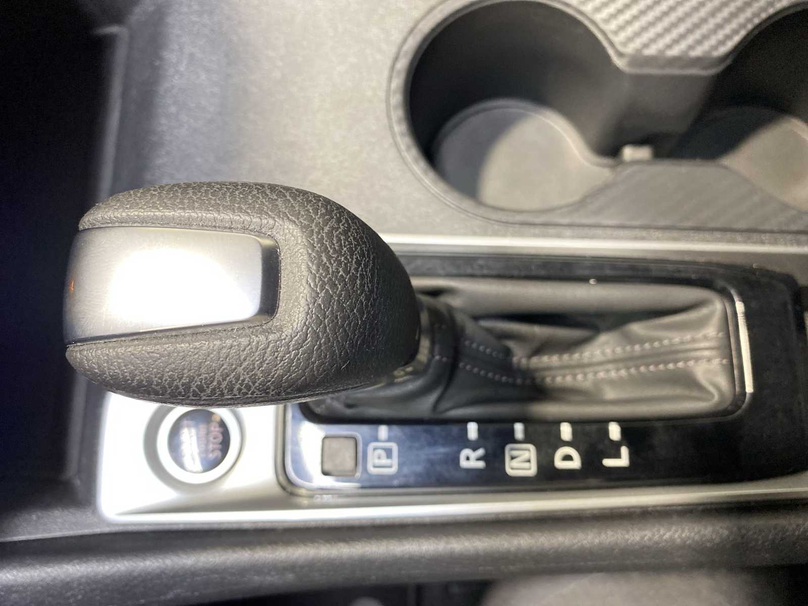 2020 Nissan Altima S 17