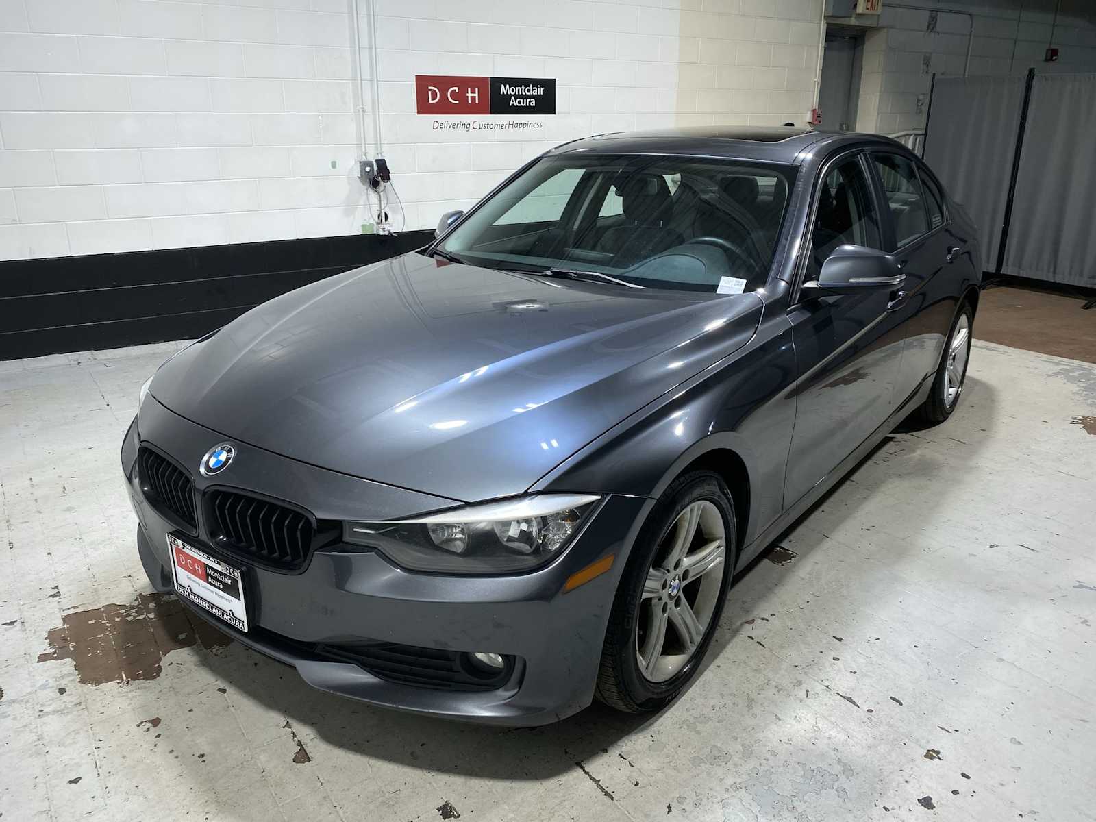 Thumbnail: 2014 BMW 3 Series - 1