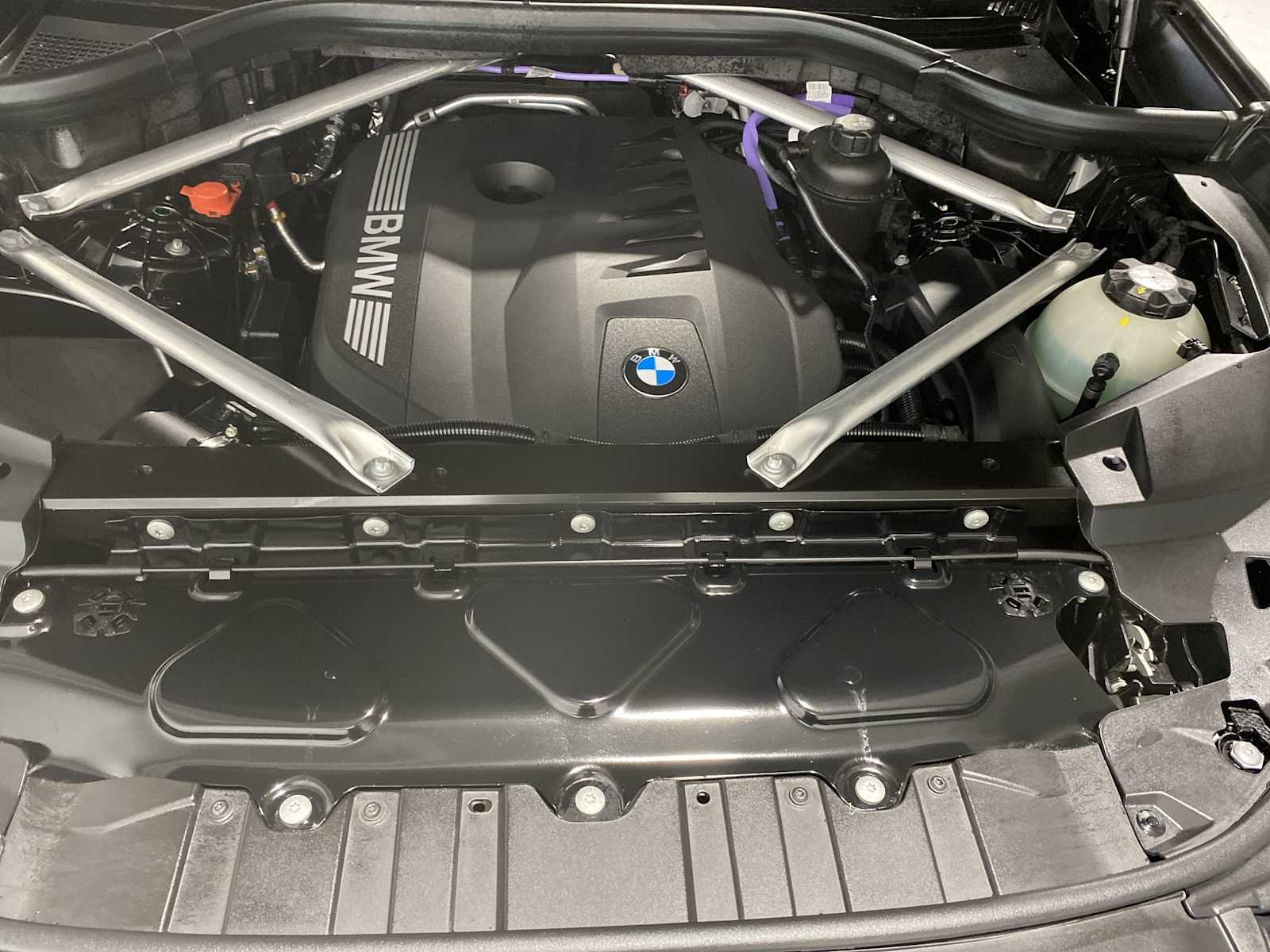 Thumbnail: 2025 BMW X5 - 9