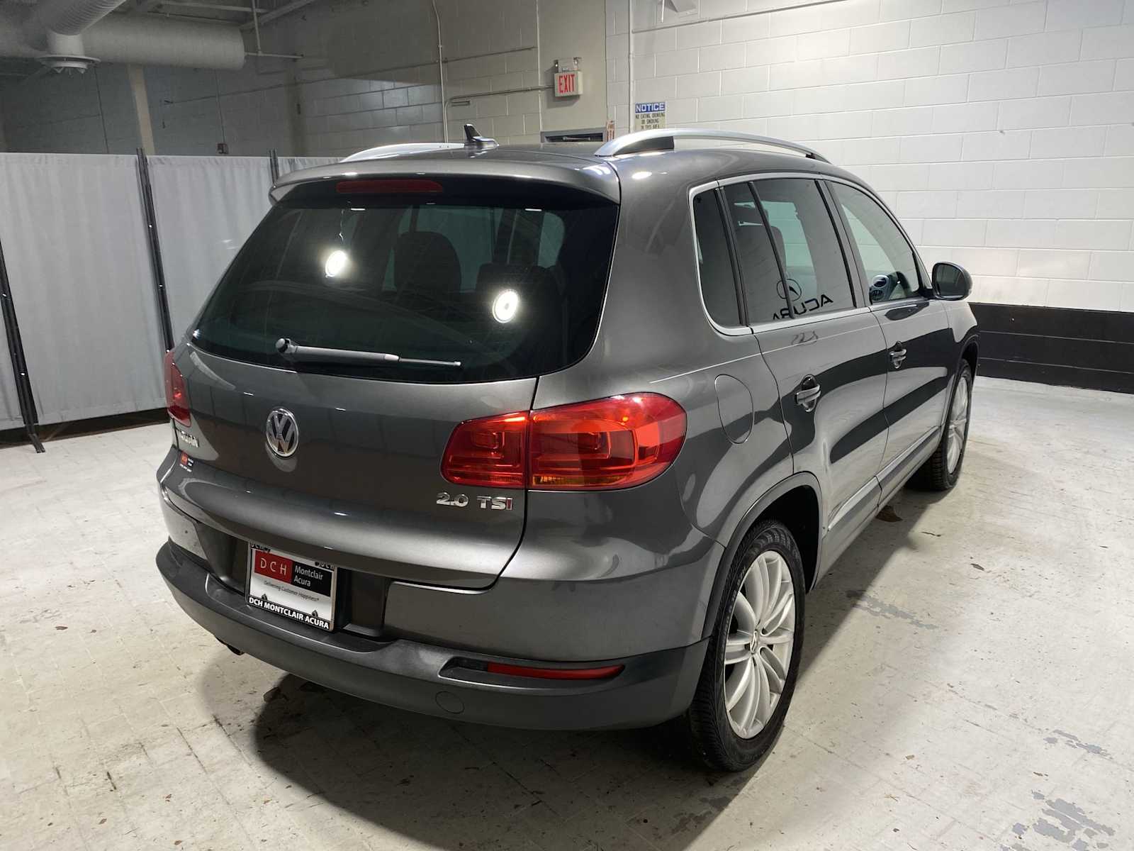 Thumbnail: 2014 Volkswagen Tiguan - 26