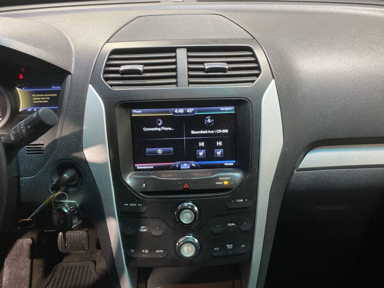 Thumbnail: 2014 Ford Explorer - 16