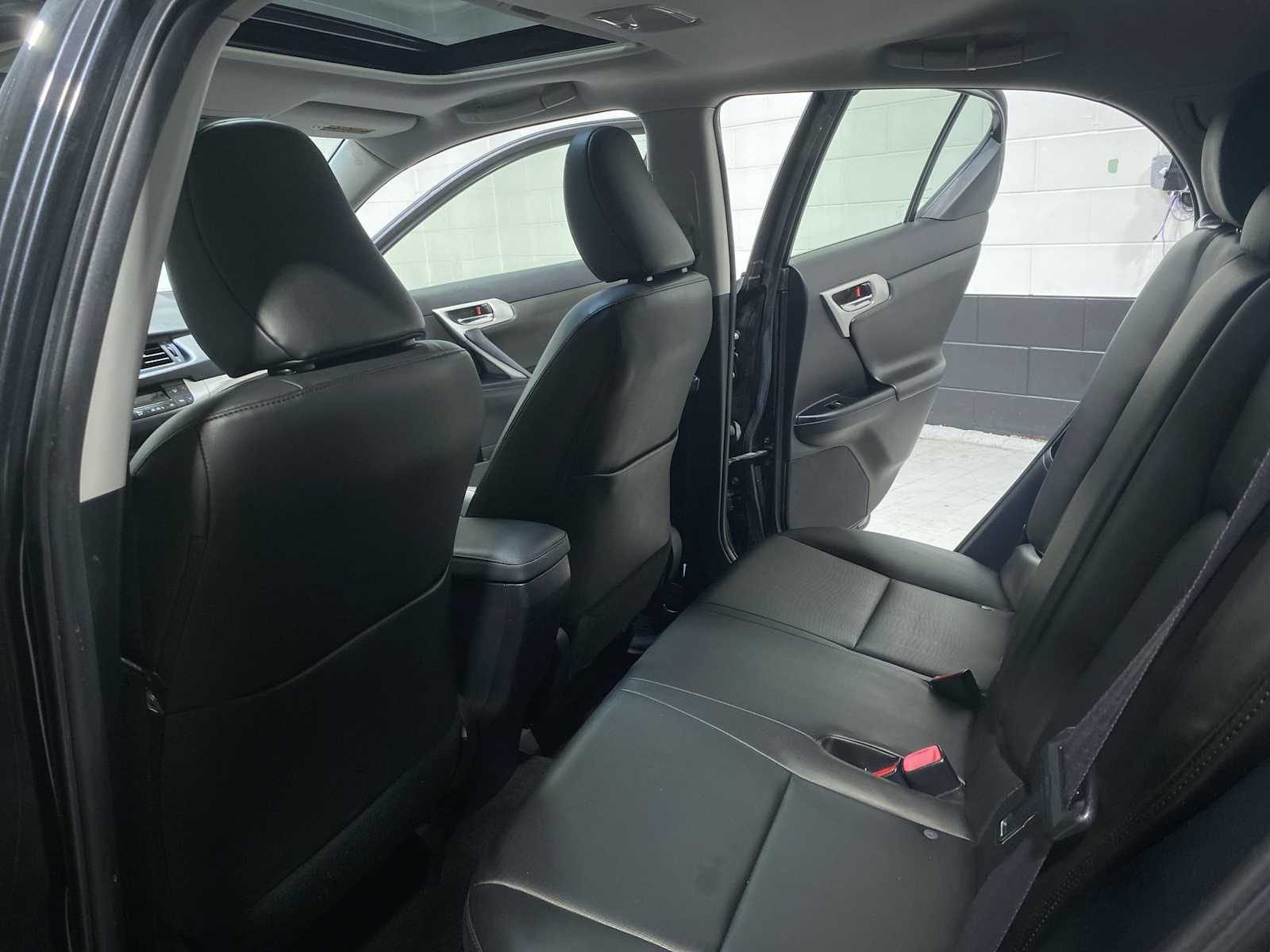 Thumbnail: 2011 Lexus CT - 12