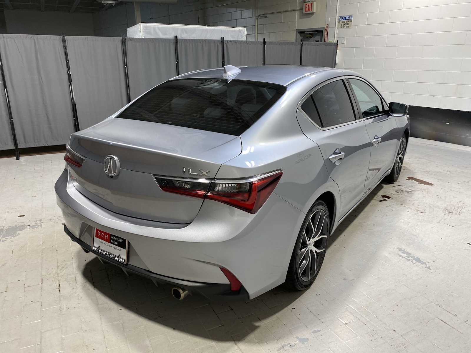 Thumbnail: 2020 Acura ILX - 26
