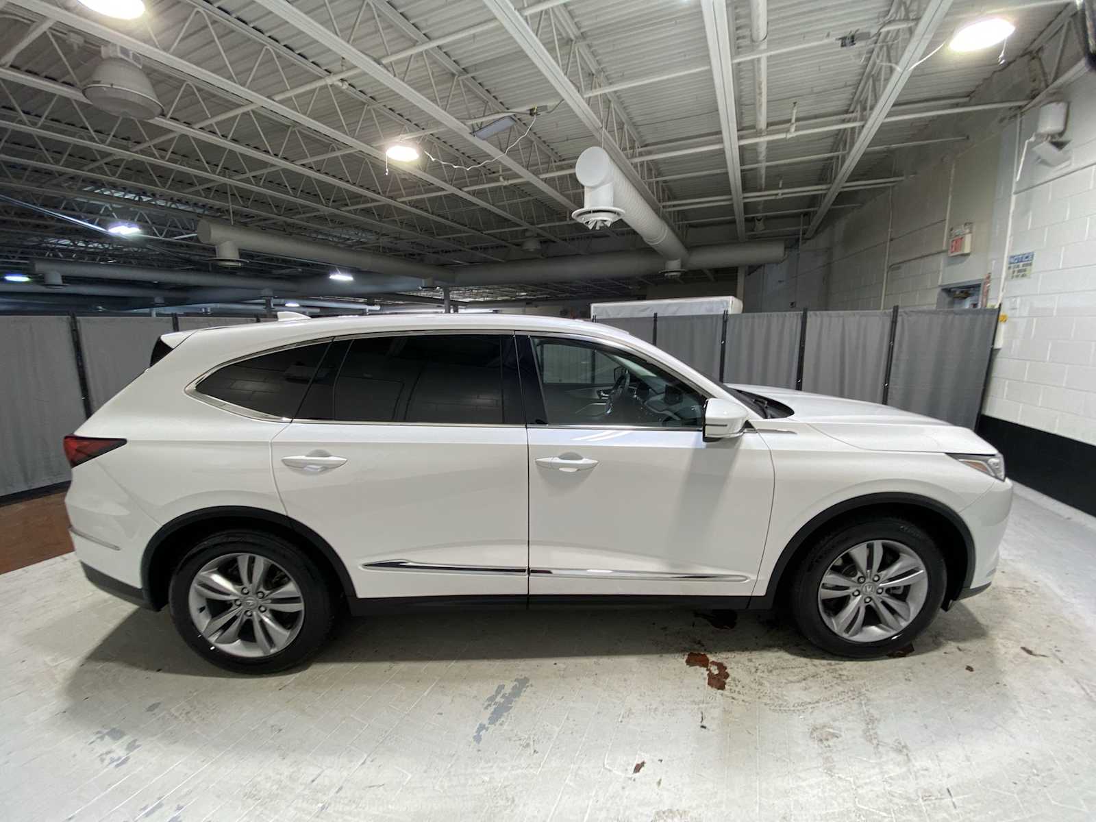Thumbnail: 2023 Acura MDX - 27
