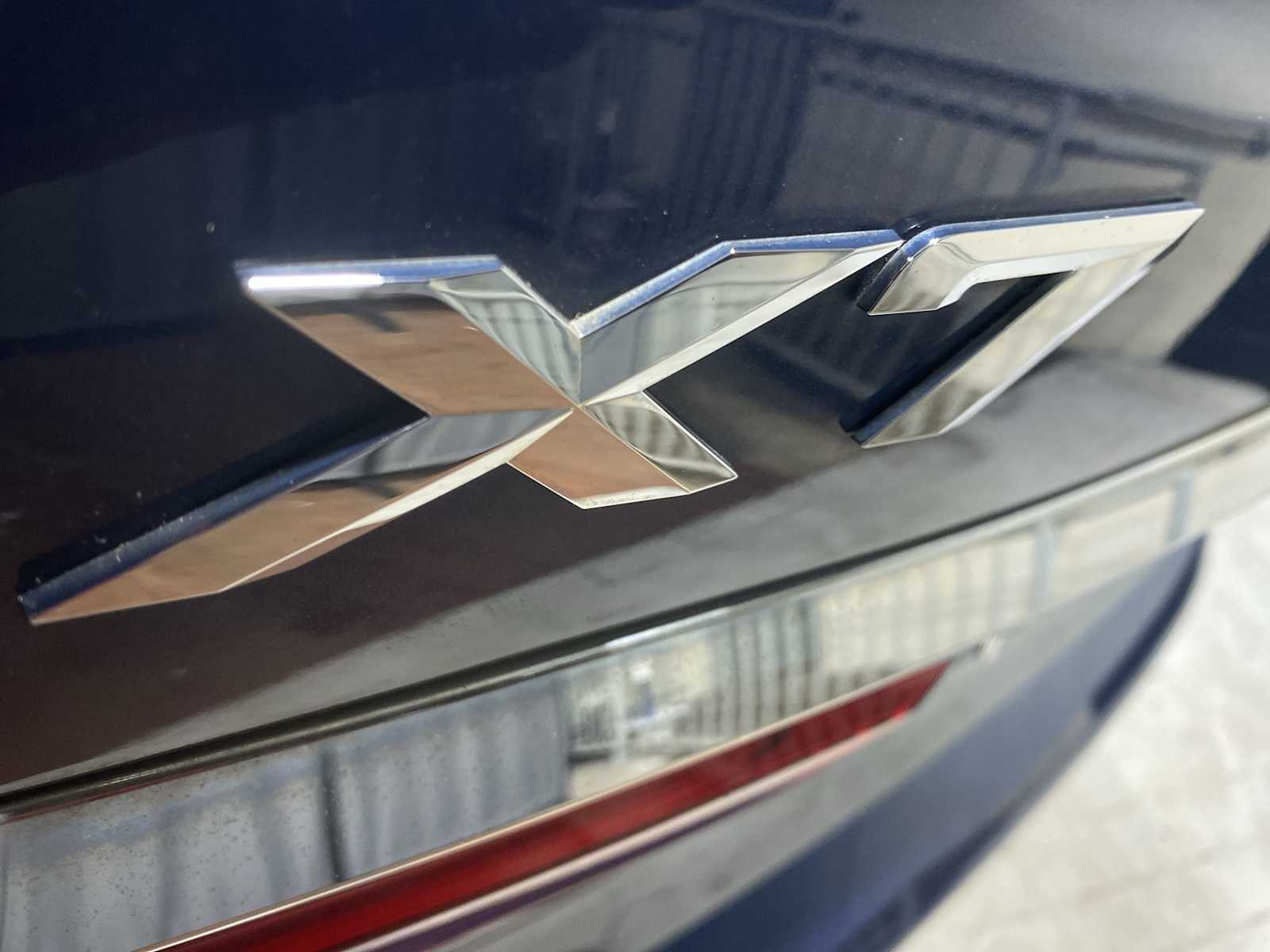 Thumbnail: 2021 BMW X7 - 7