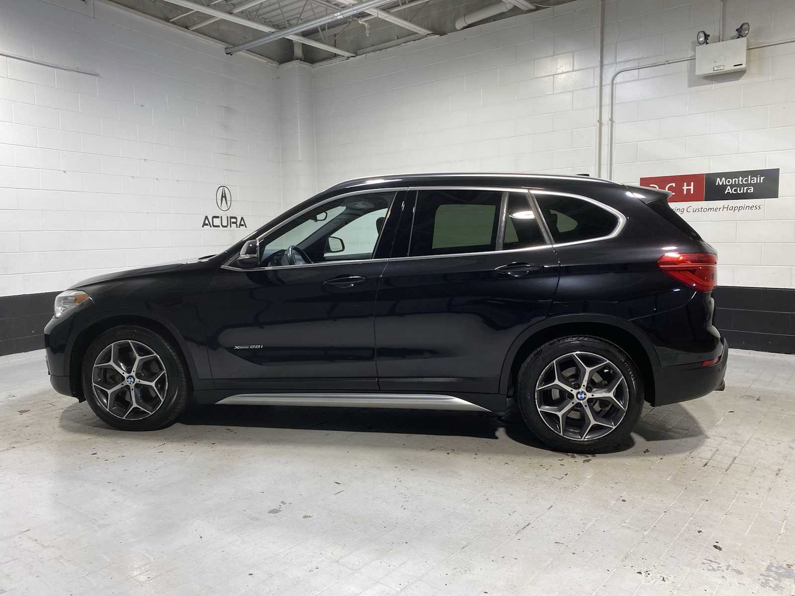 Thumbnail: 2016 BMW X1 - 3