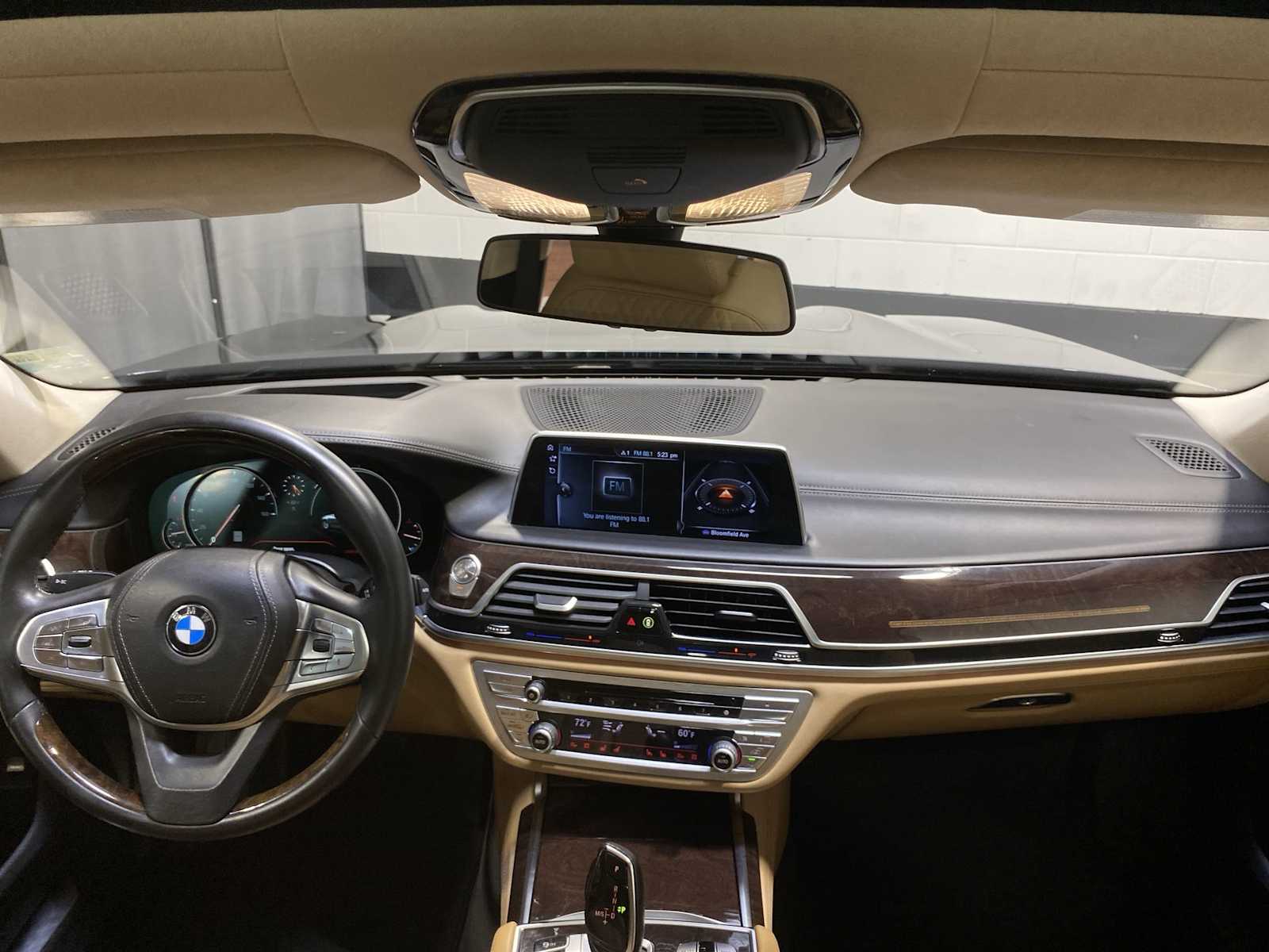 Thumbnail: 2016 BMW 7 Series - 10