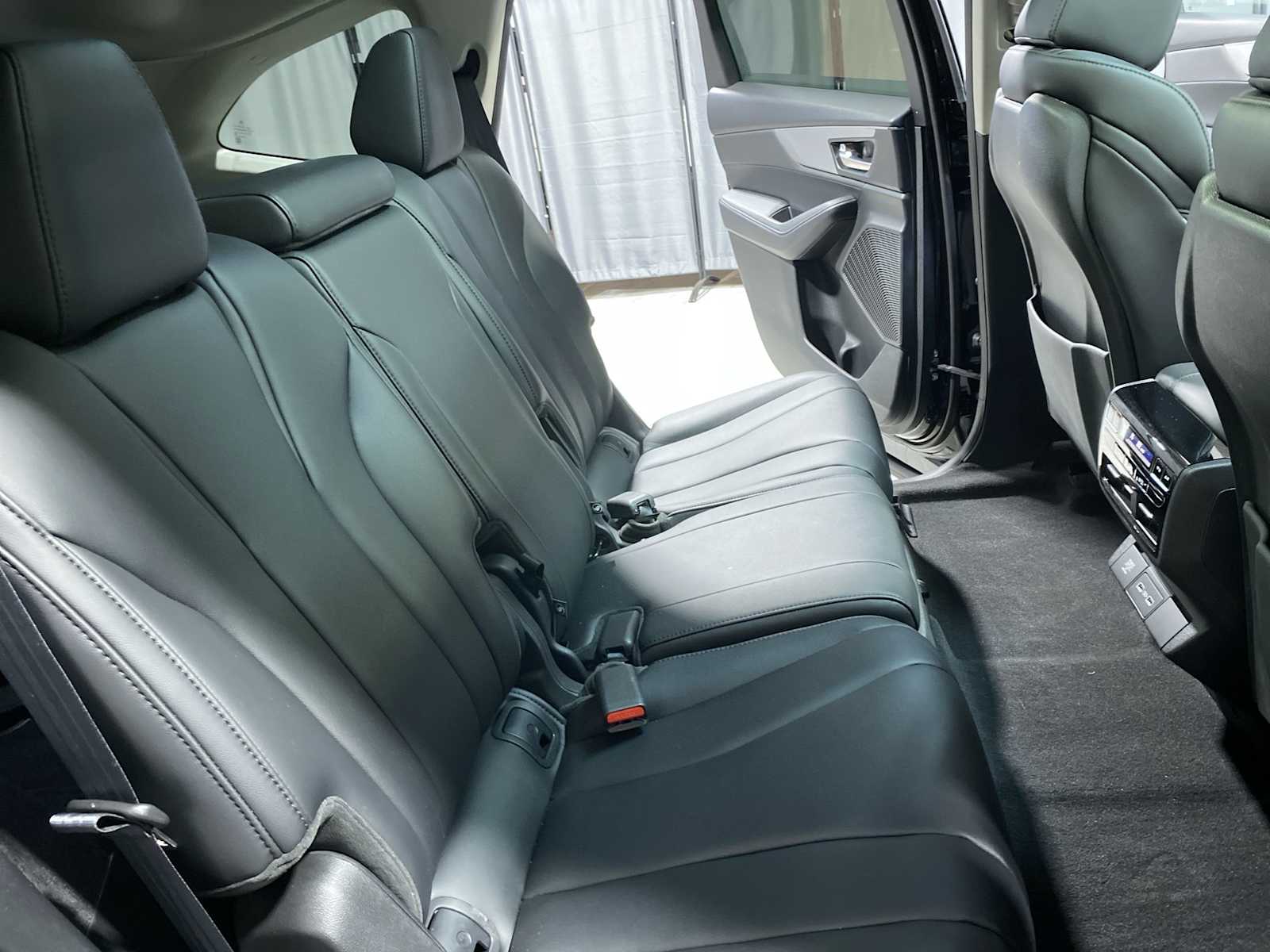 Thumbnail: 2023 Acura MDX - 13