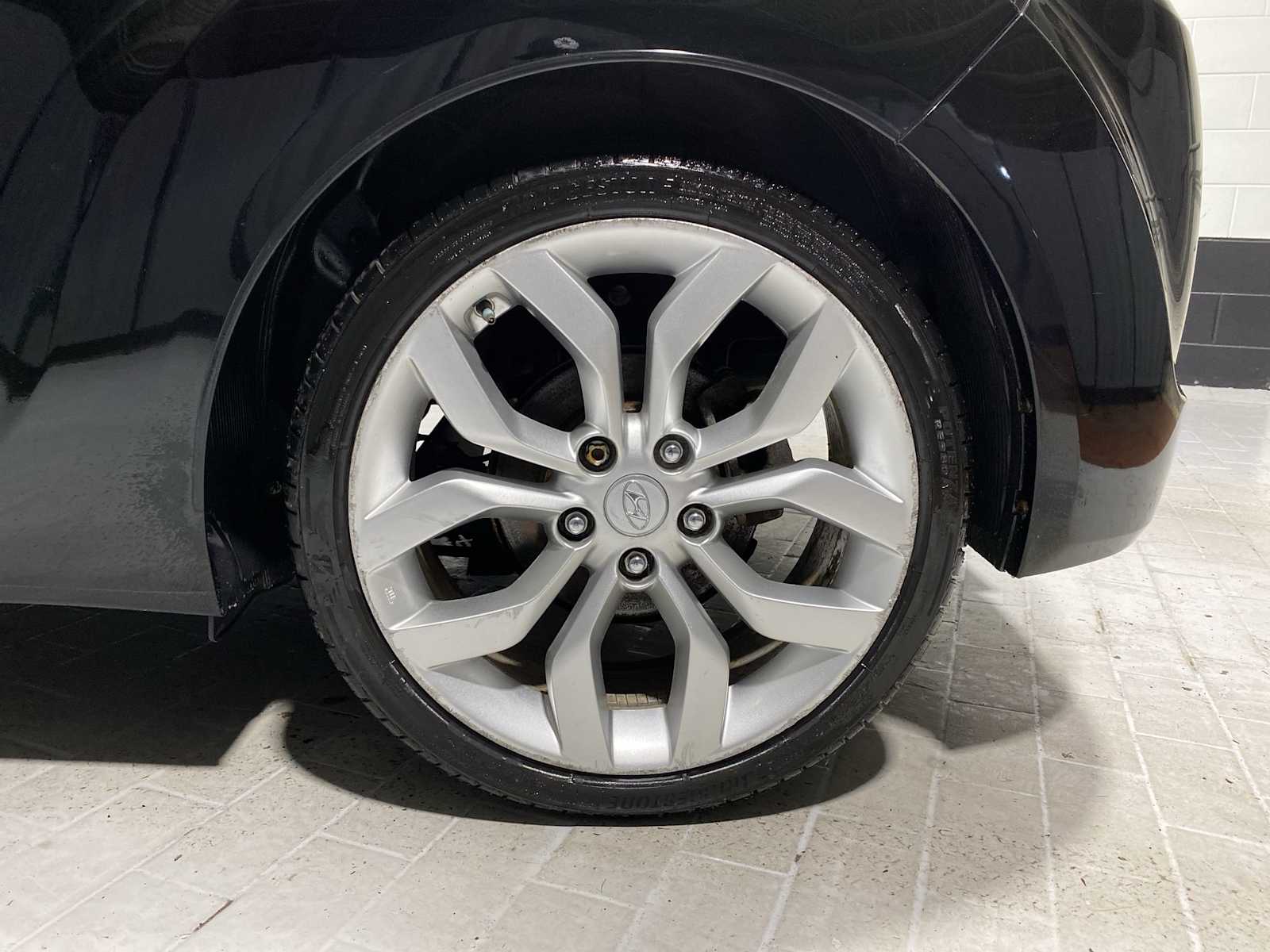 2012 Hyundai Veloster N 8