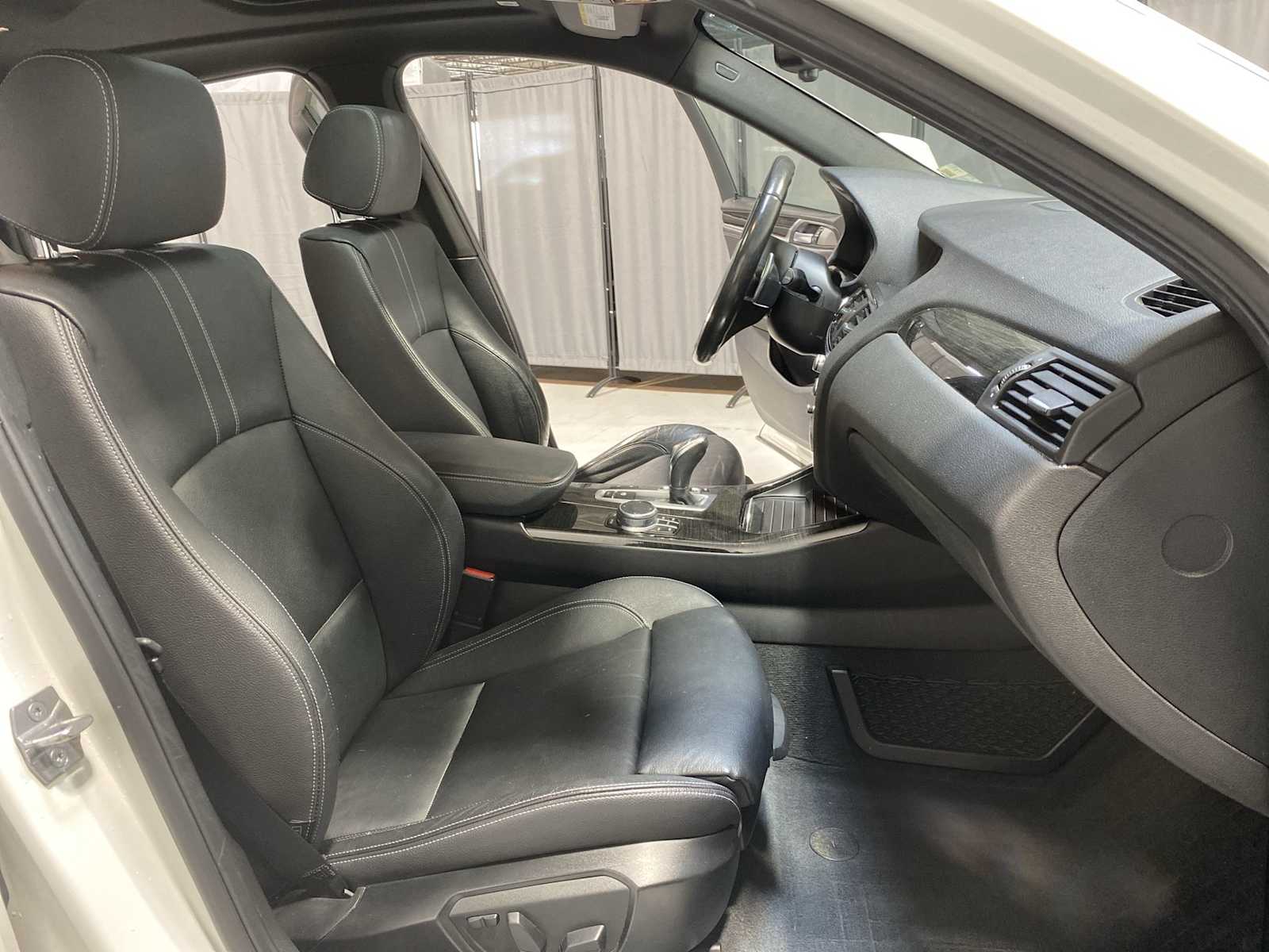 Thumbnail: 2018 BMW X4 - 14