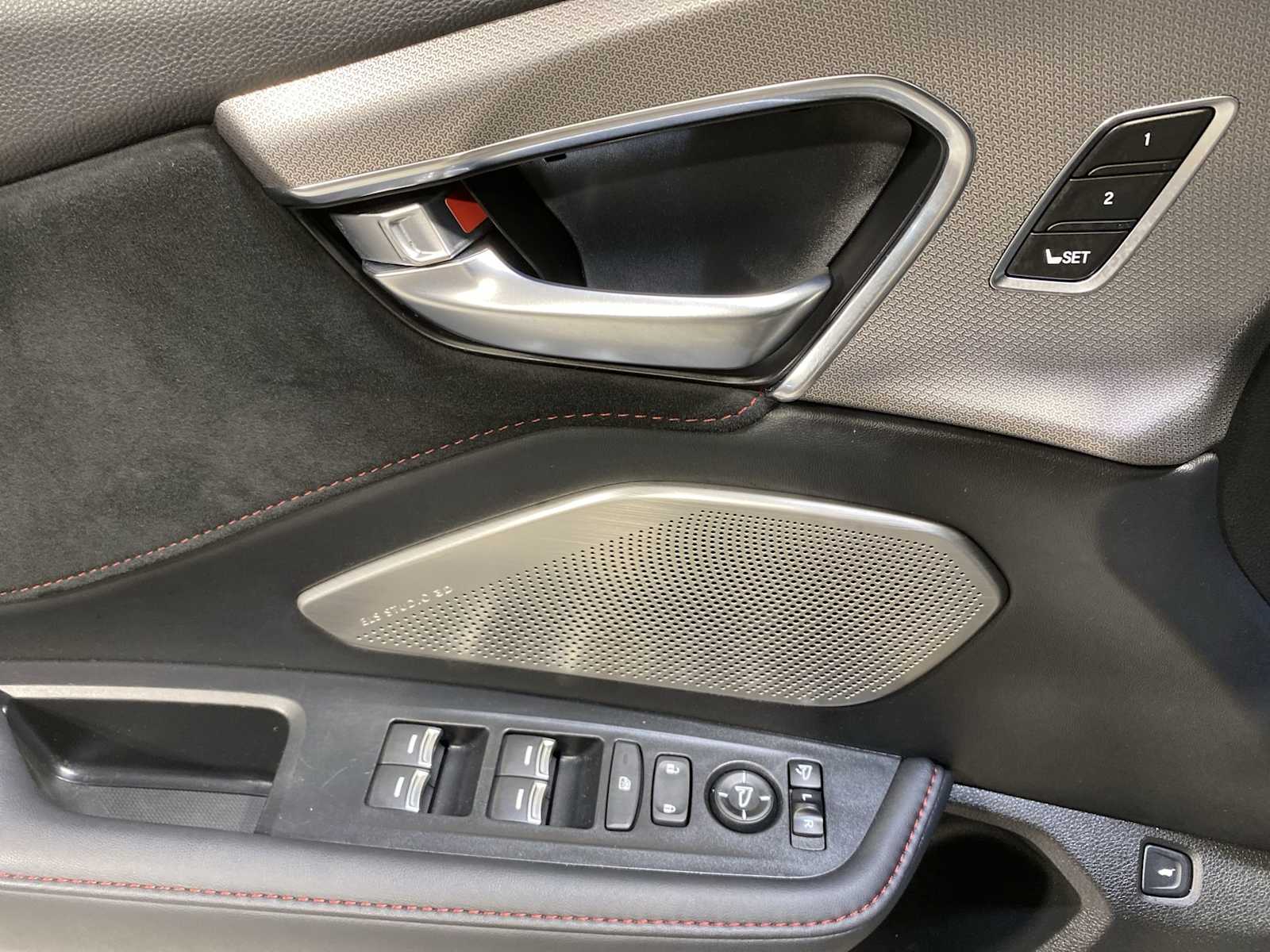 Thumbnail: 2025 Acura RDX - 23