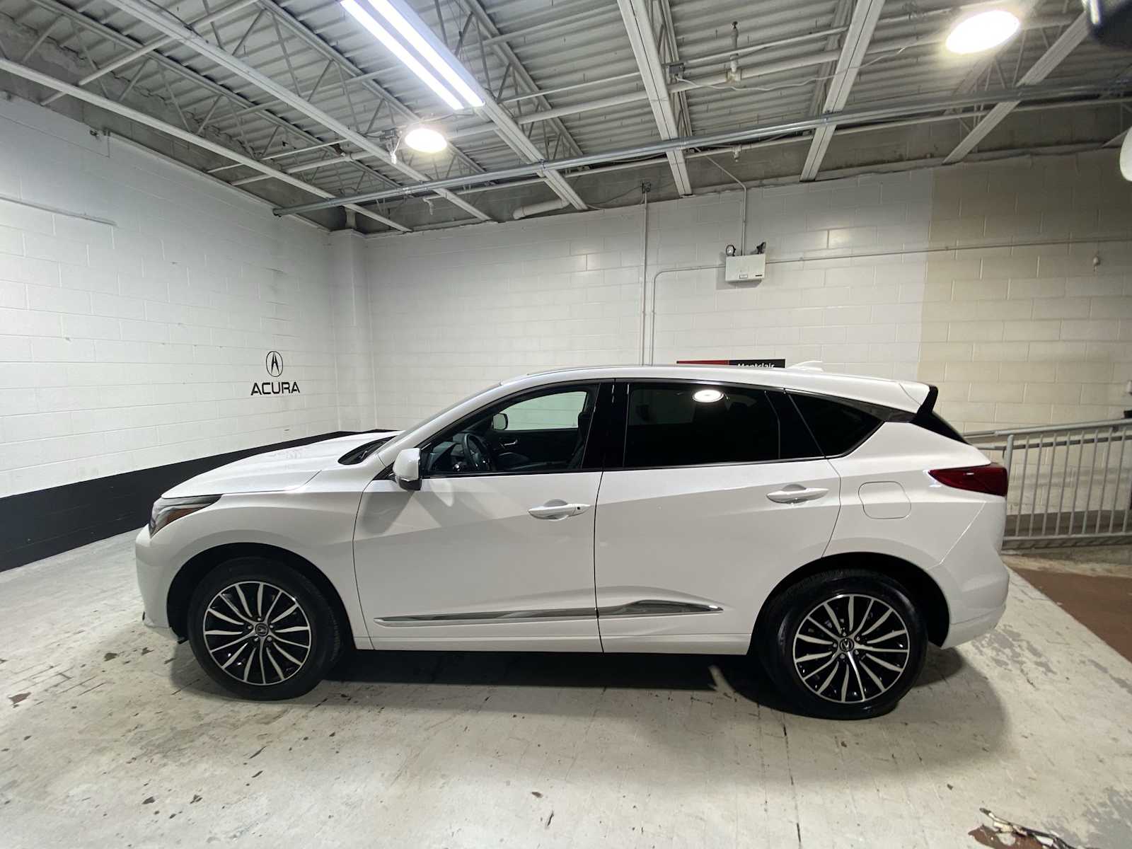 Thumbnail: 2025 Acura RDX - 3