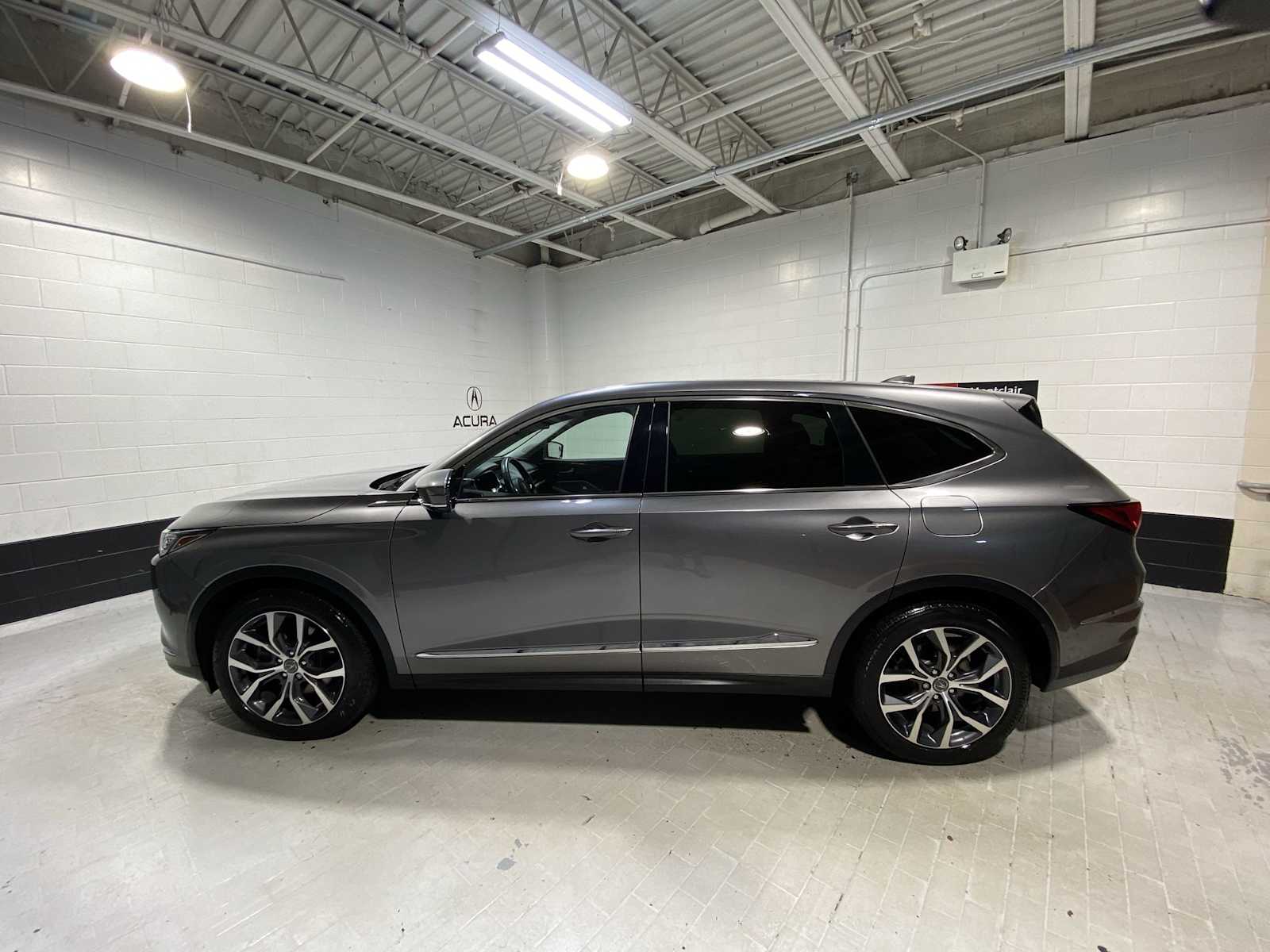 Thumbnail: 2023 Acura MDX - 3