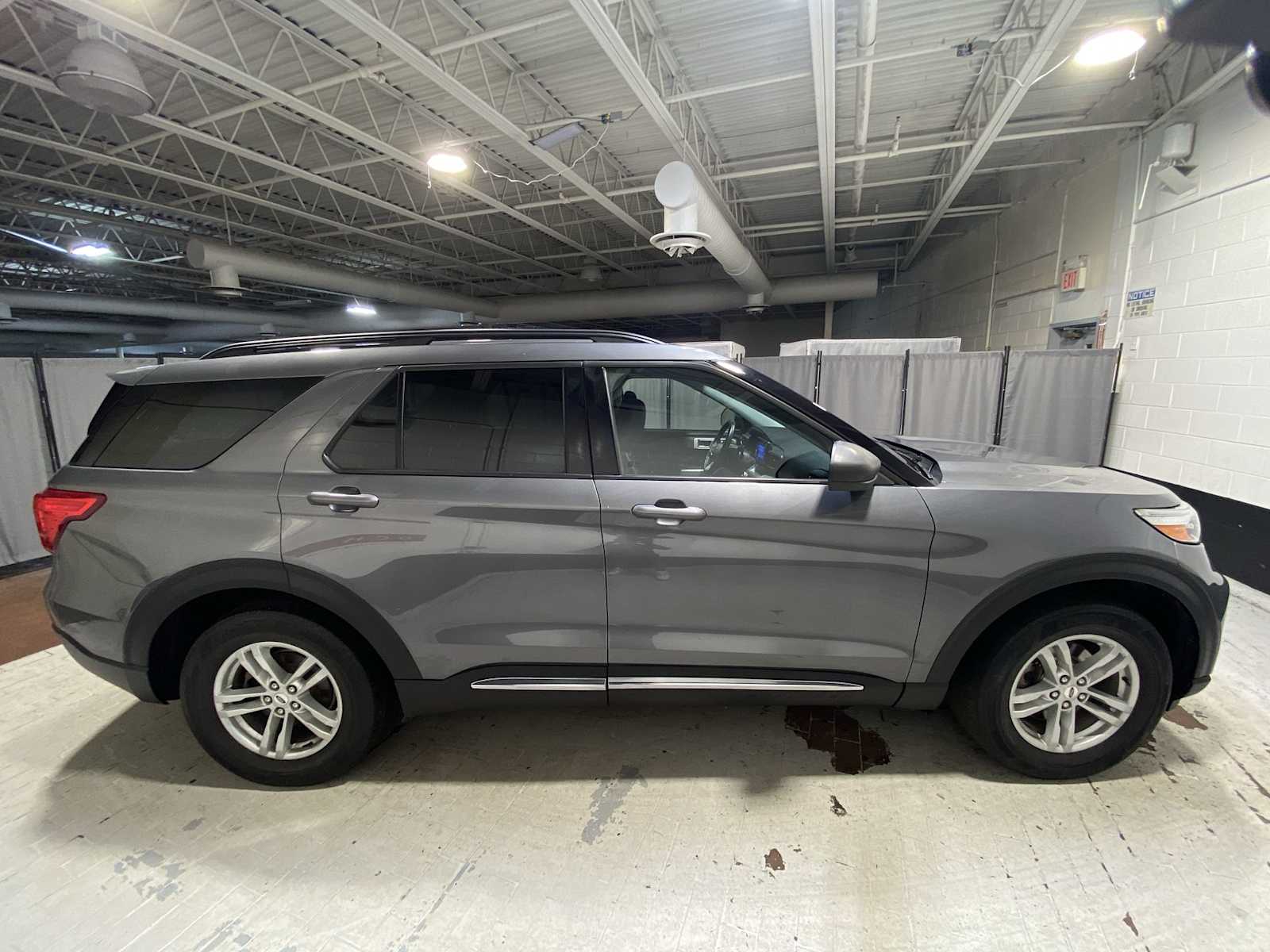 Thumbnail: 2022 Ford Explorer - 27