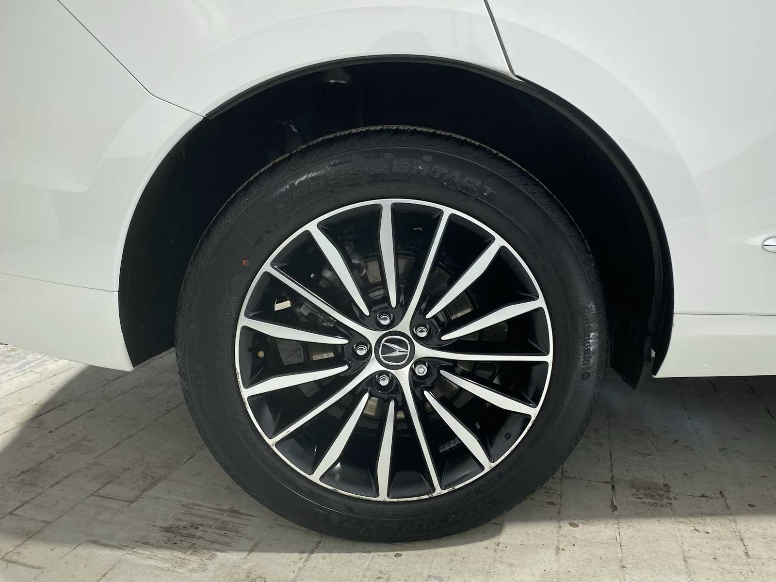 Thumbnail: 2025 Acura RDX - 8